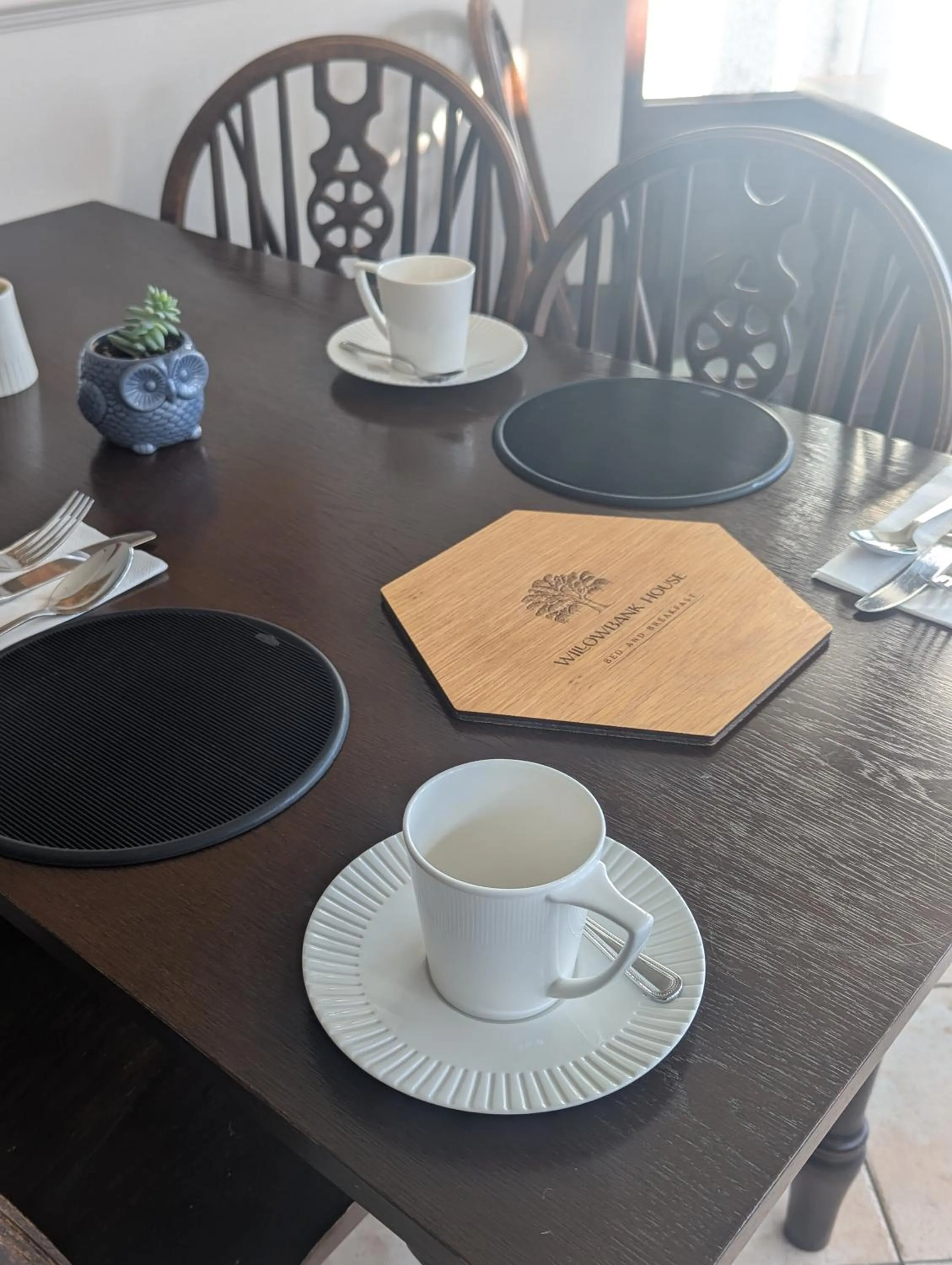 Breakfast in Willowbank House