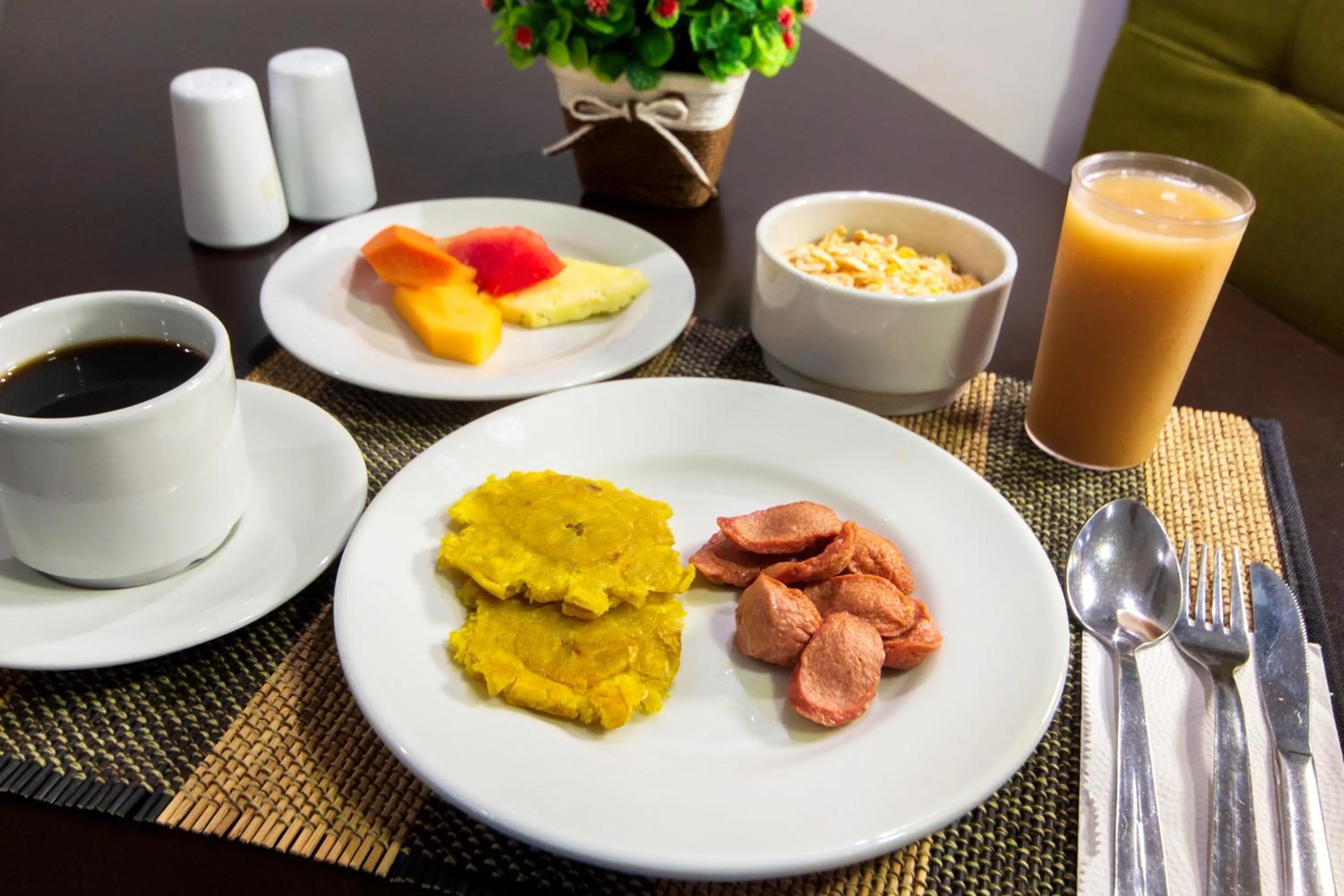 Food in Hotel Avexi Suites By GEH Suites