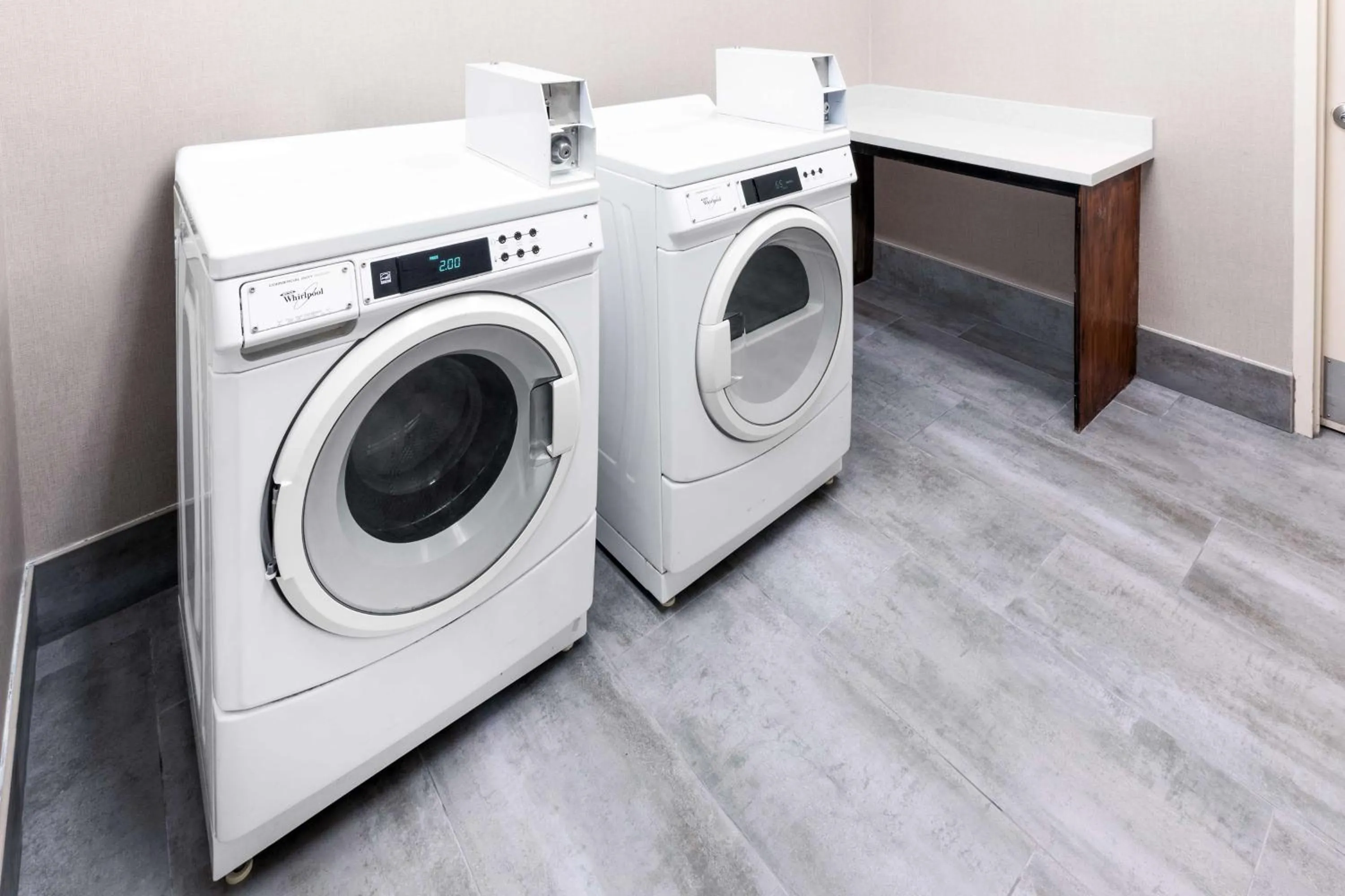 Property building in Hampton Inn and Suites Houston Heights I-10