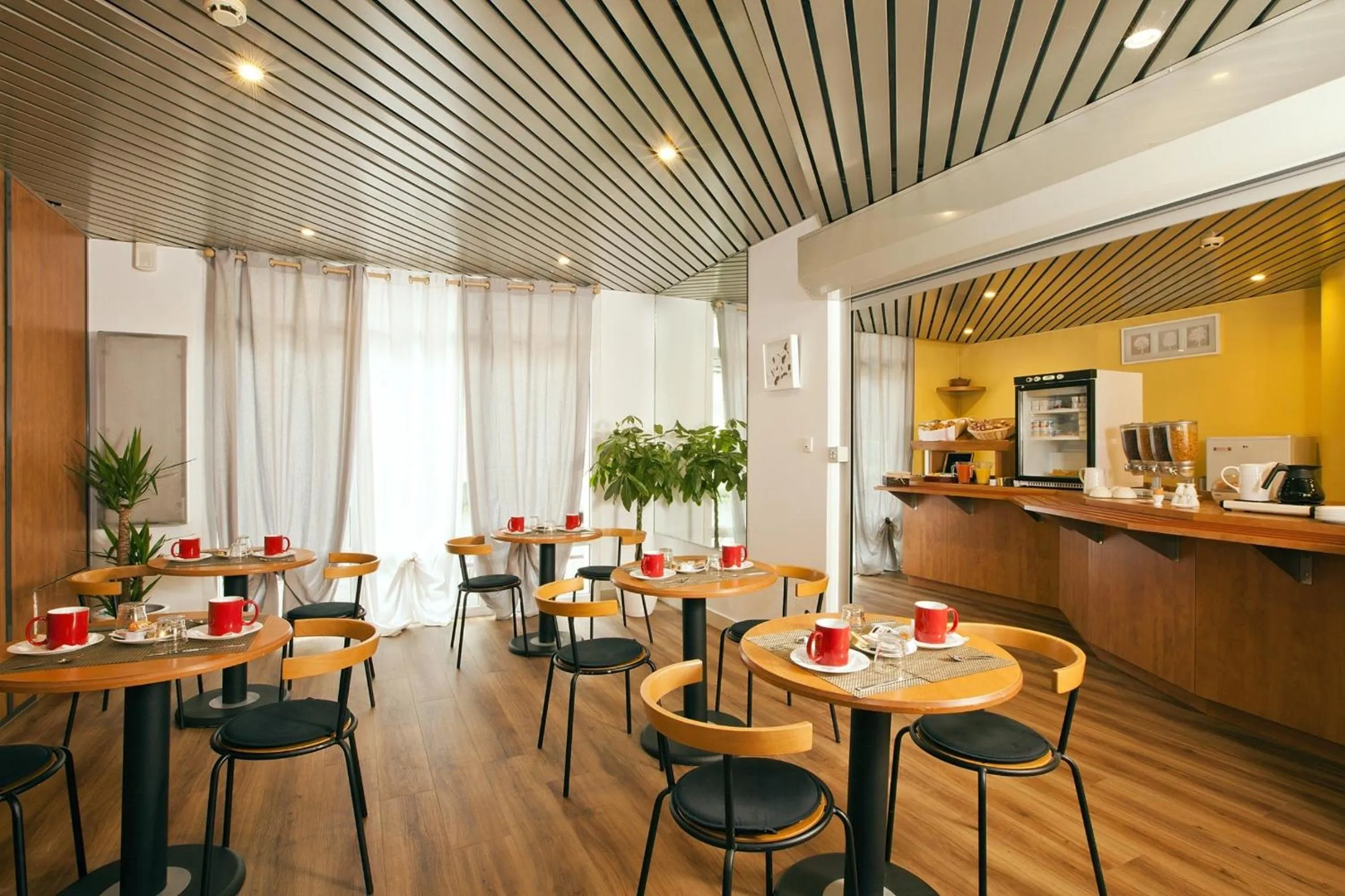 Restaurant/places to eat in Séjours & Affaires Strasbourg Kleber