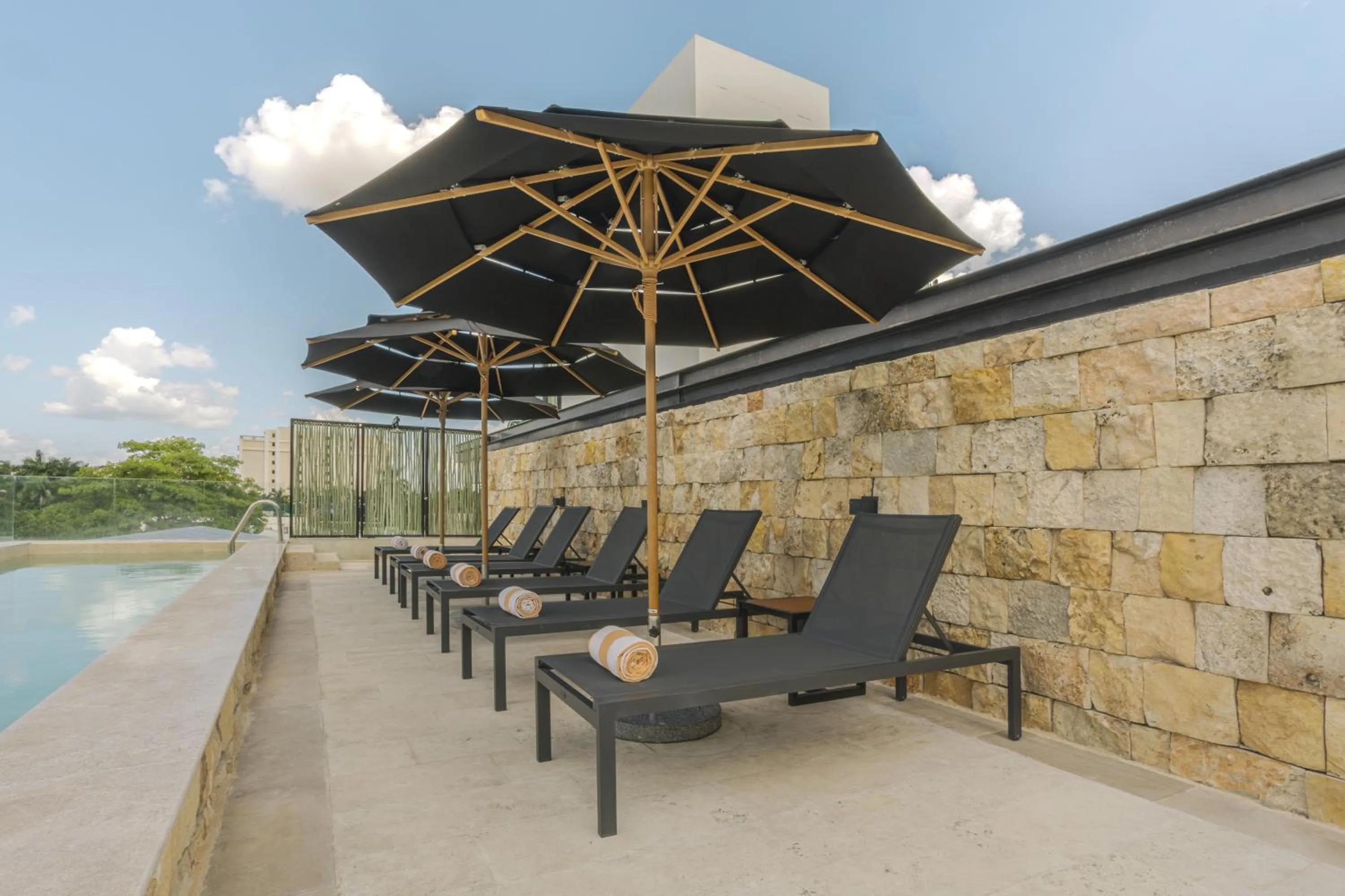 Swimming pool in Las Brisas Merida