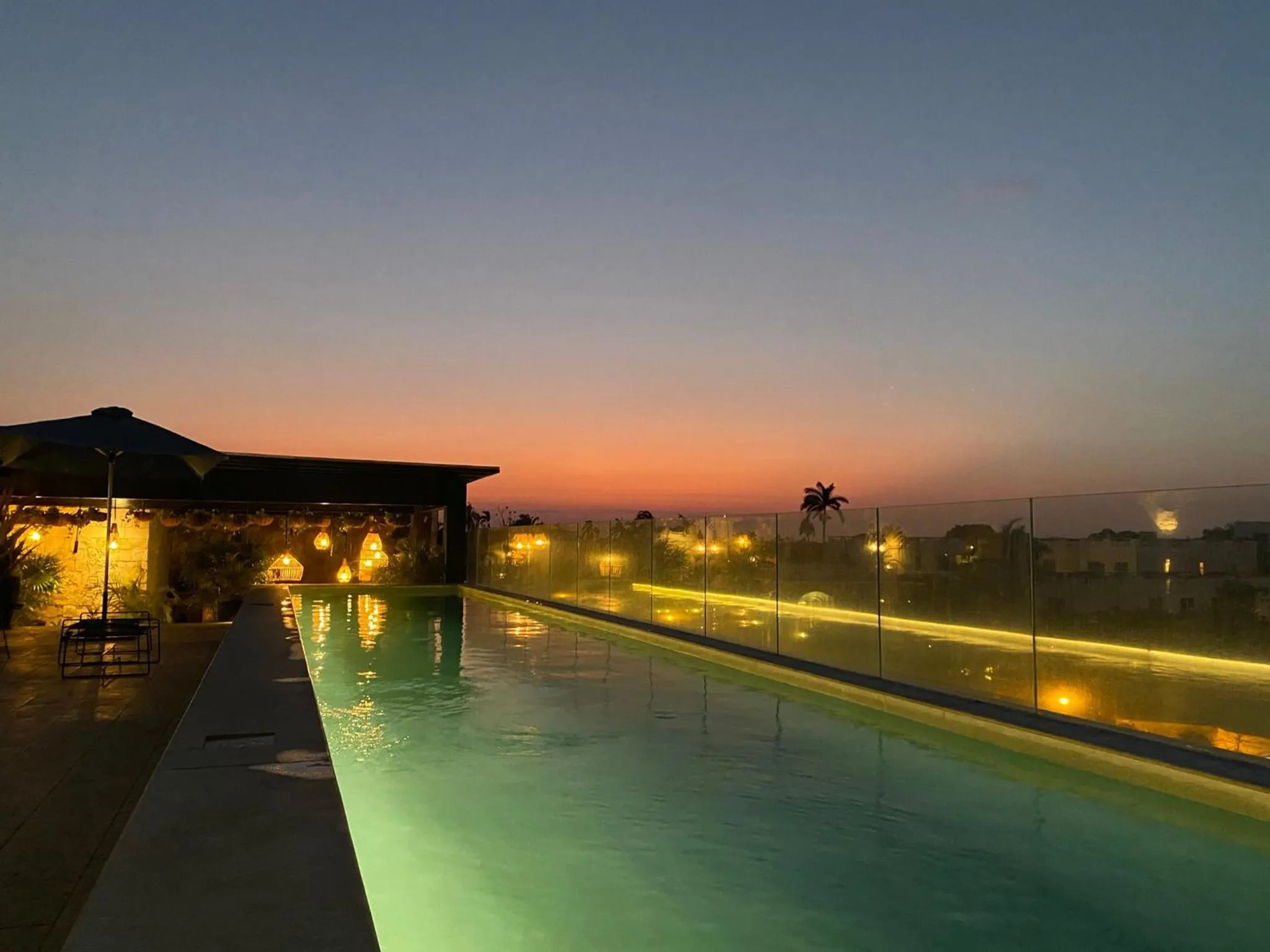 Night in Wayam Mundo Imperial