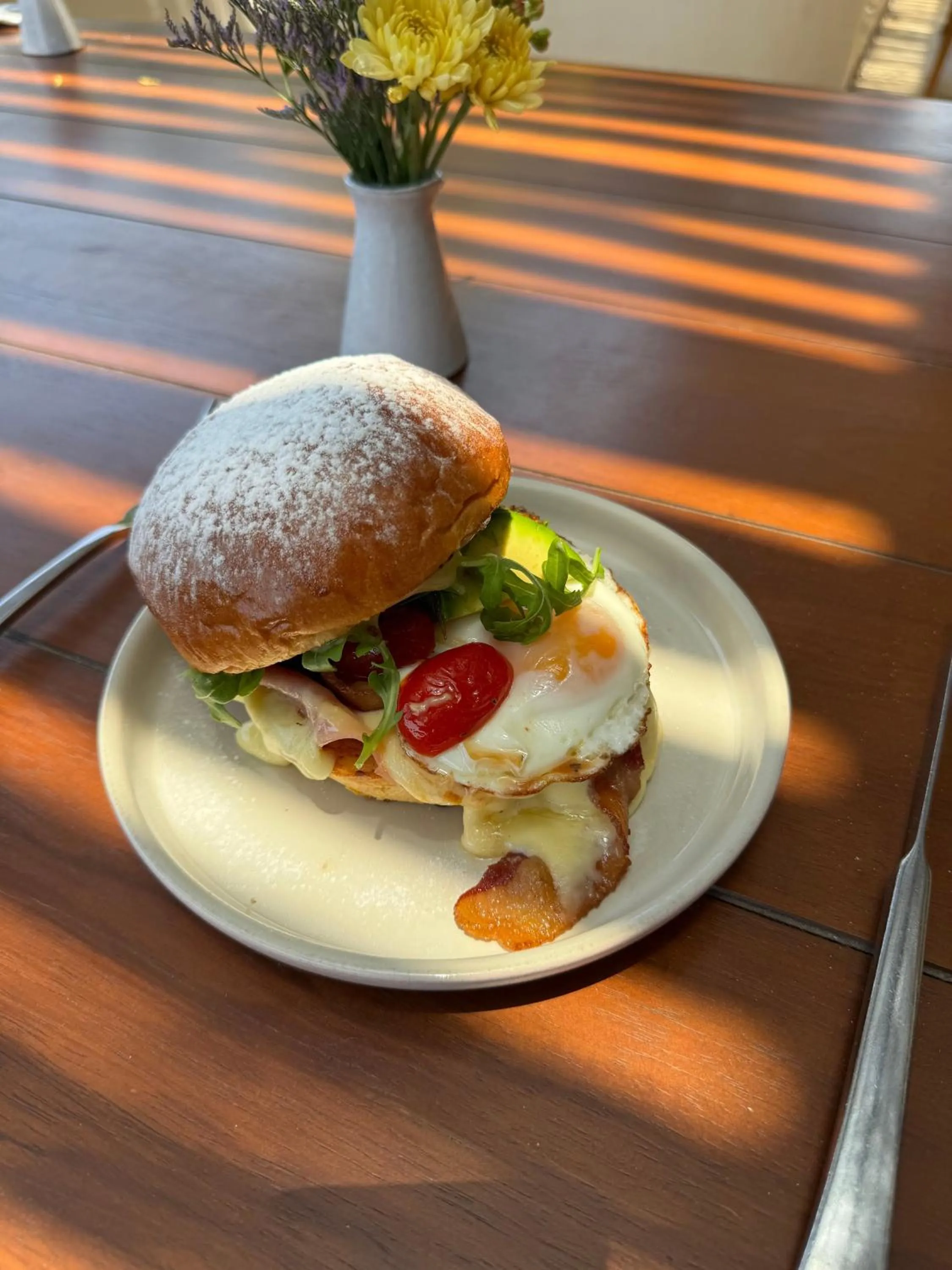 Breakfast in Wayam Mundo Imperial