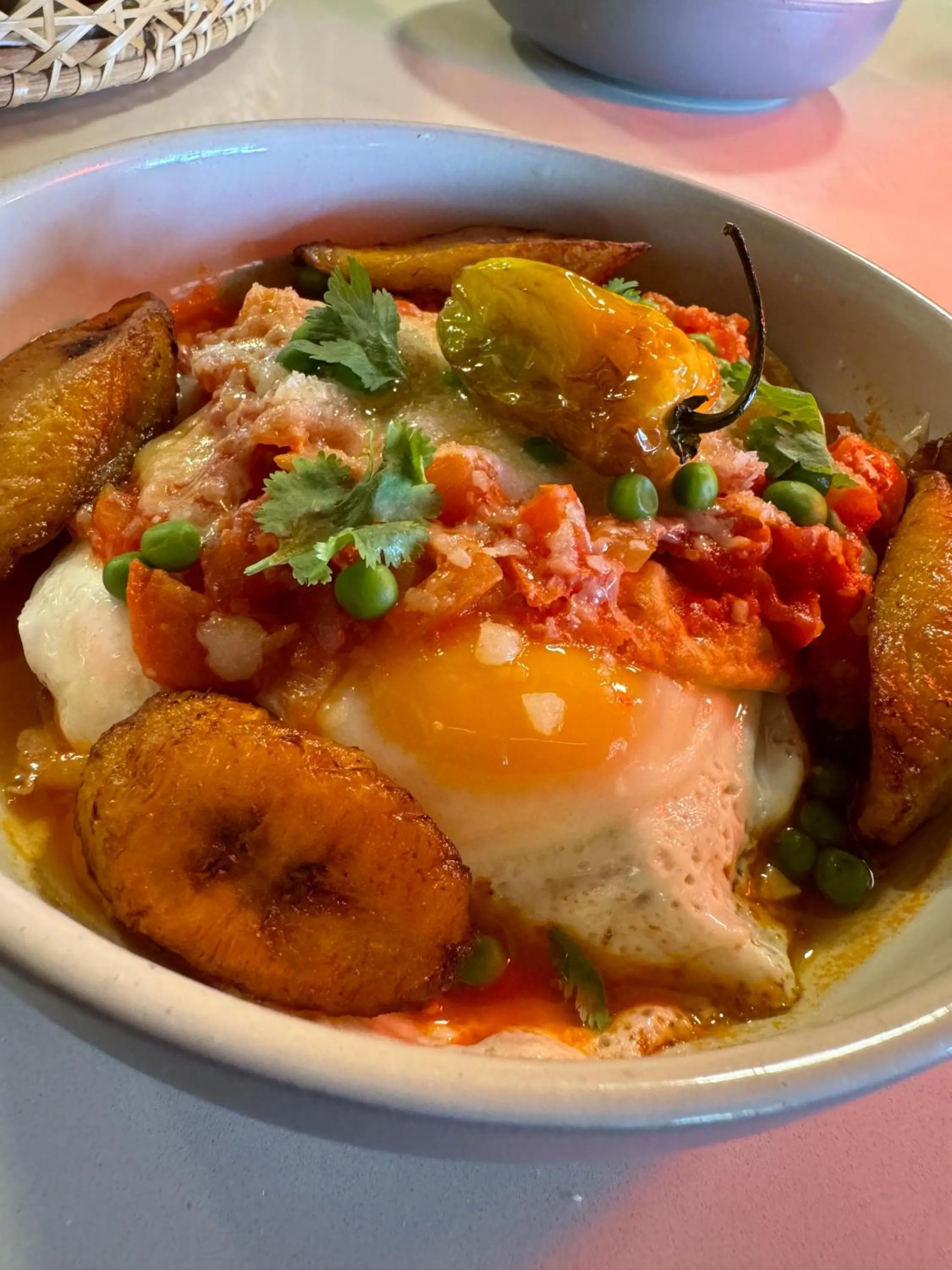 Breakfast in Wayam Mundo Imperial