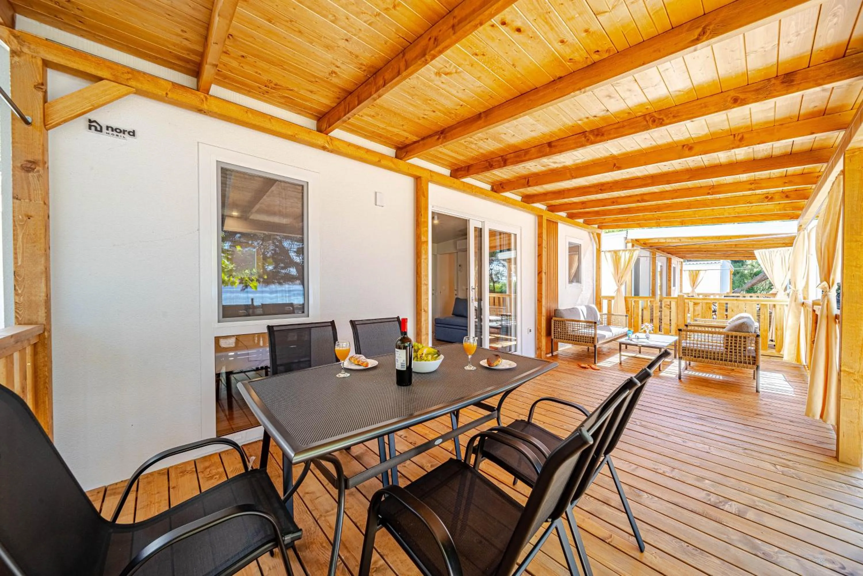 Property building in Mobile Homes Camp Perna - Adriatic Kampovi