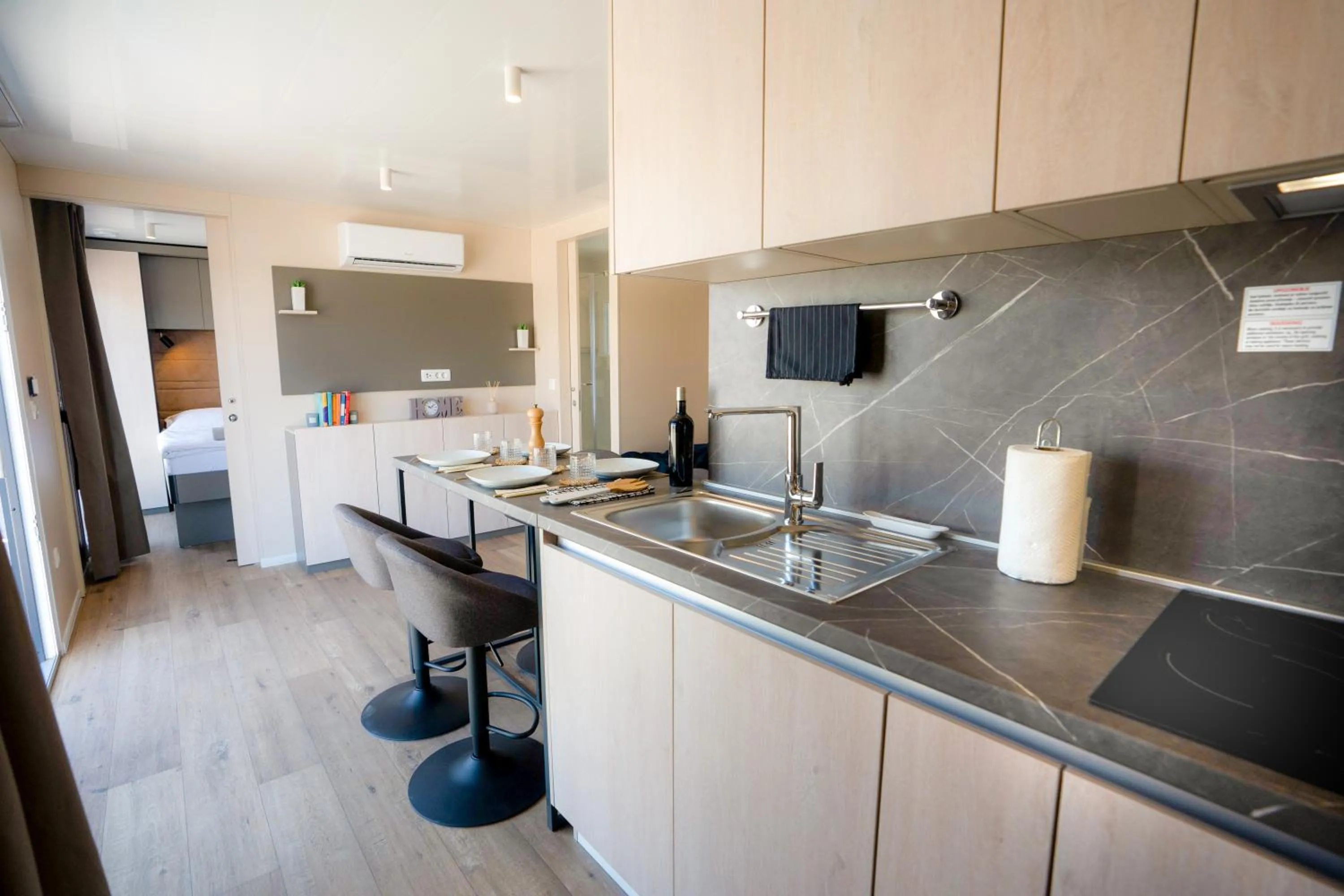 Dining area in Mobile Homes Camp Perna - Adriatic Kampovi