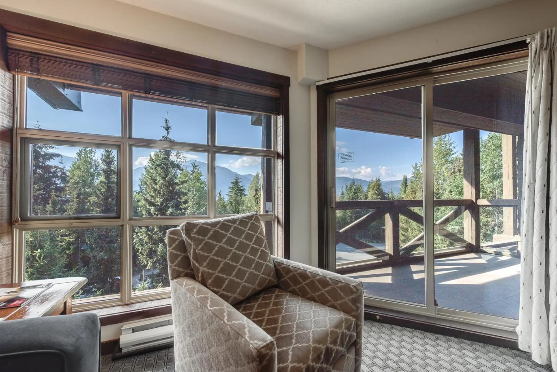 Natural landscape in Blackcomb Springs Suites by CLIQUE