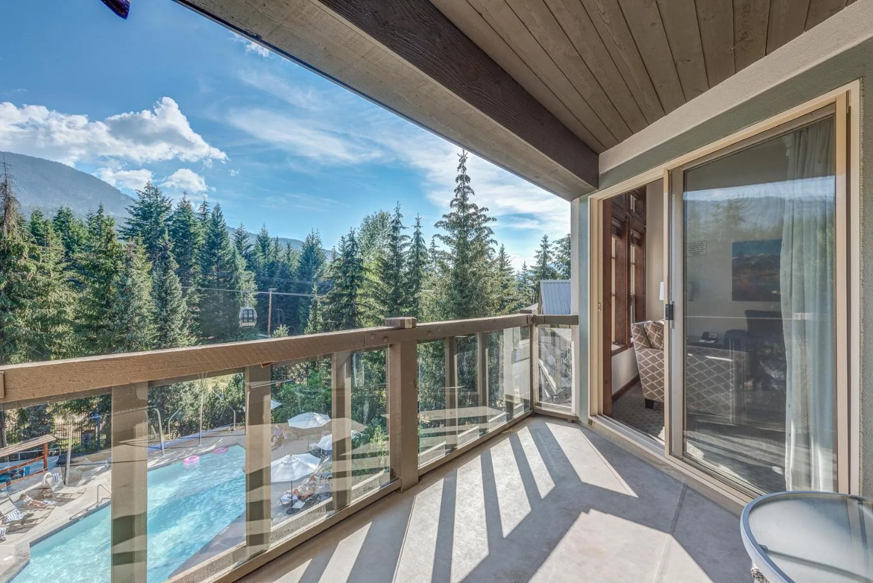 Natural landscape in Blackcomb Springs Suites by CLIQUE