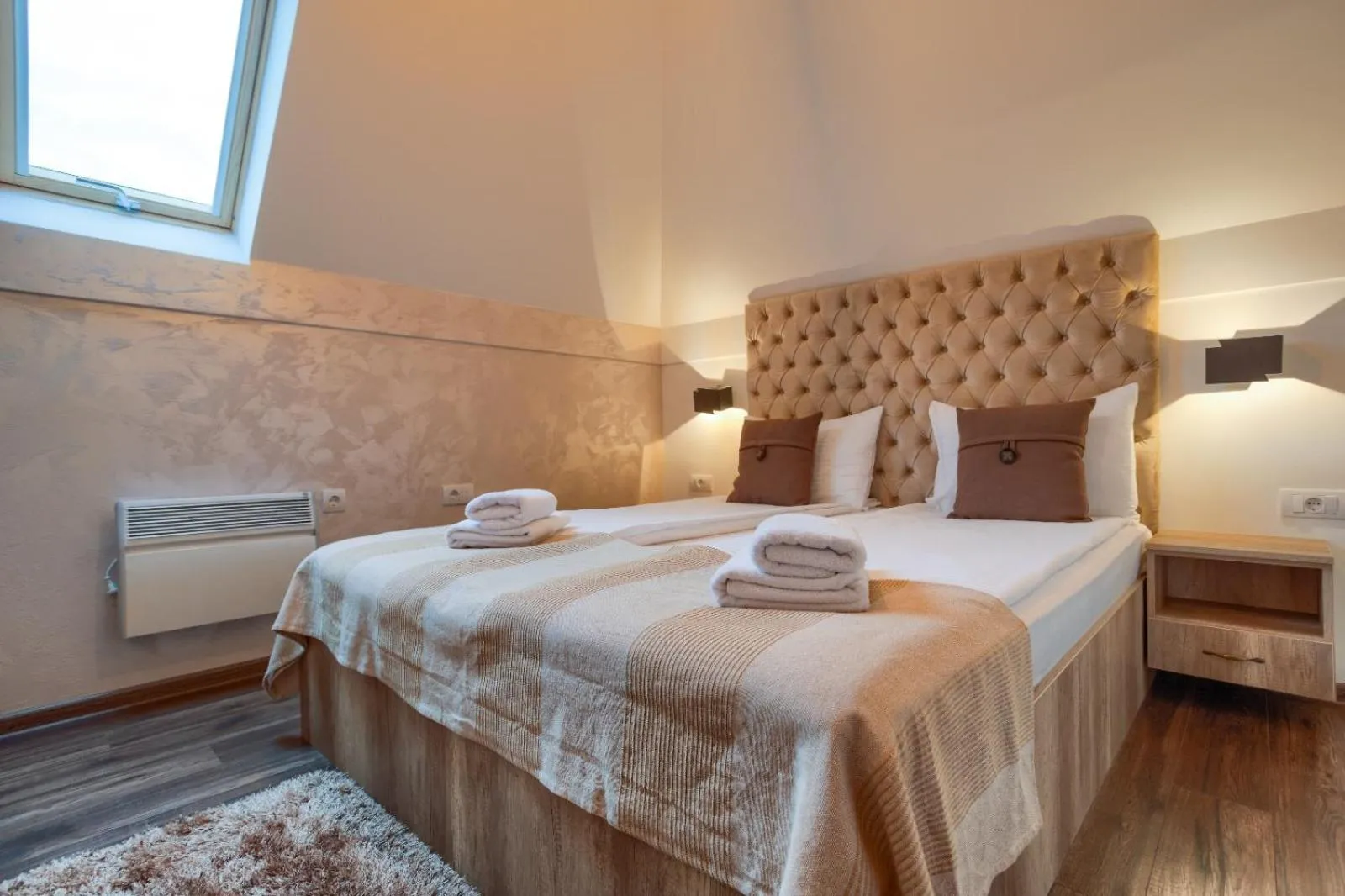 Bedroom, Bed in All Seasons Residence