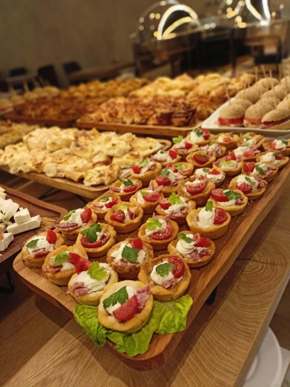 Food and drinks in All Seasons Residence