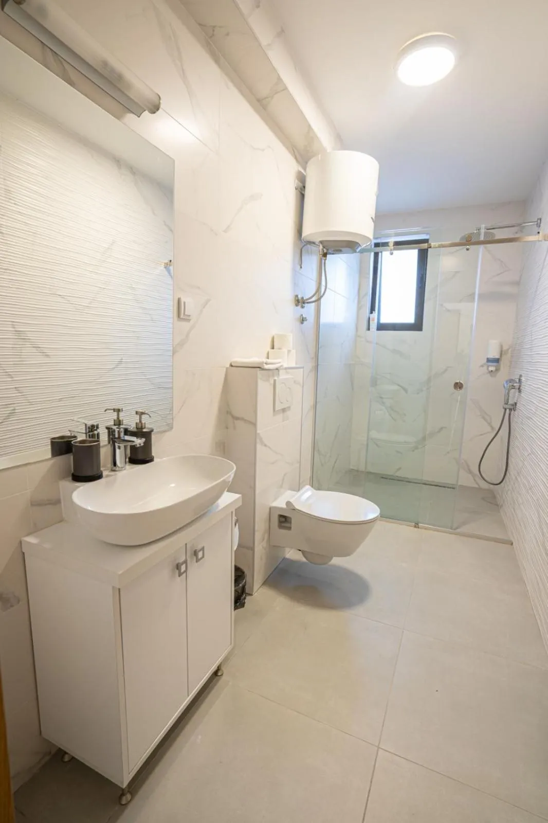 Bathroom in All Seasons Residence