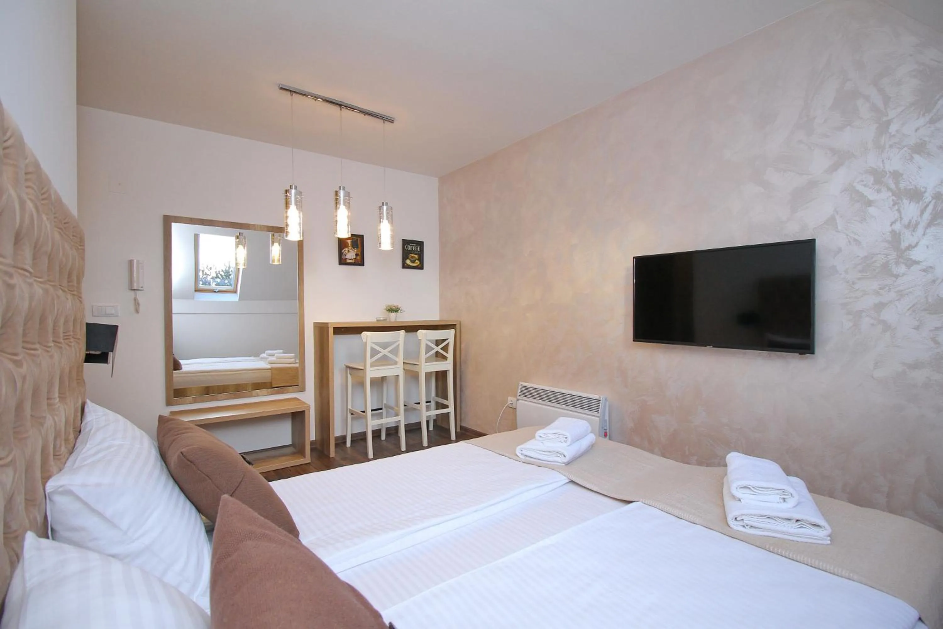 Photo of the whole room, Bed in All Seasons Residence