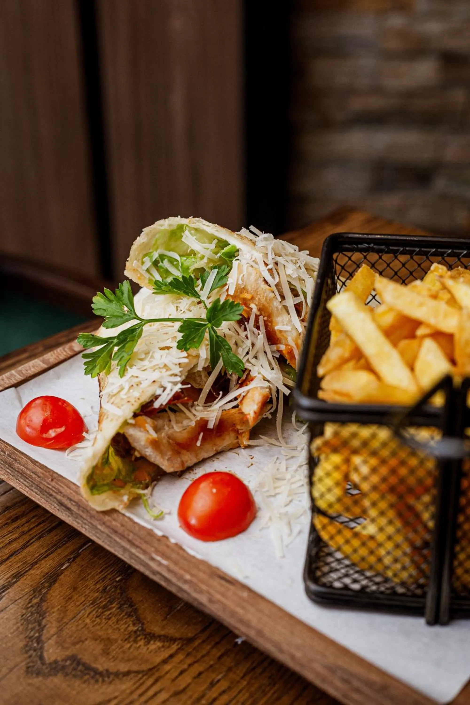 Restaurant/places to eat in All Seasons Residence