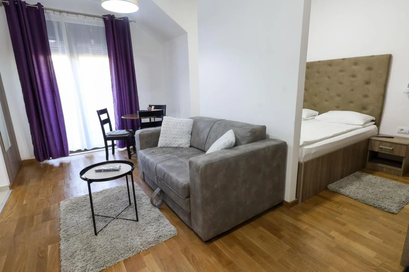 Photo of the whole room, Bed in All Seasons Residence