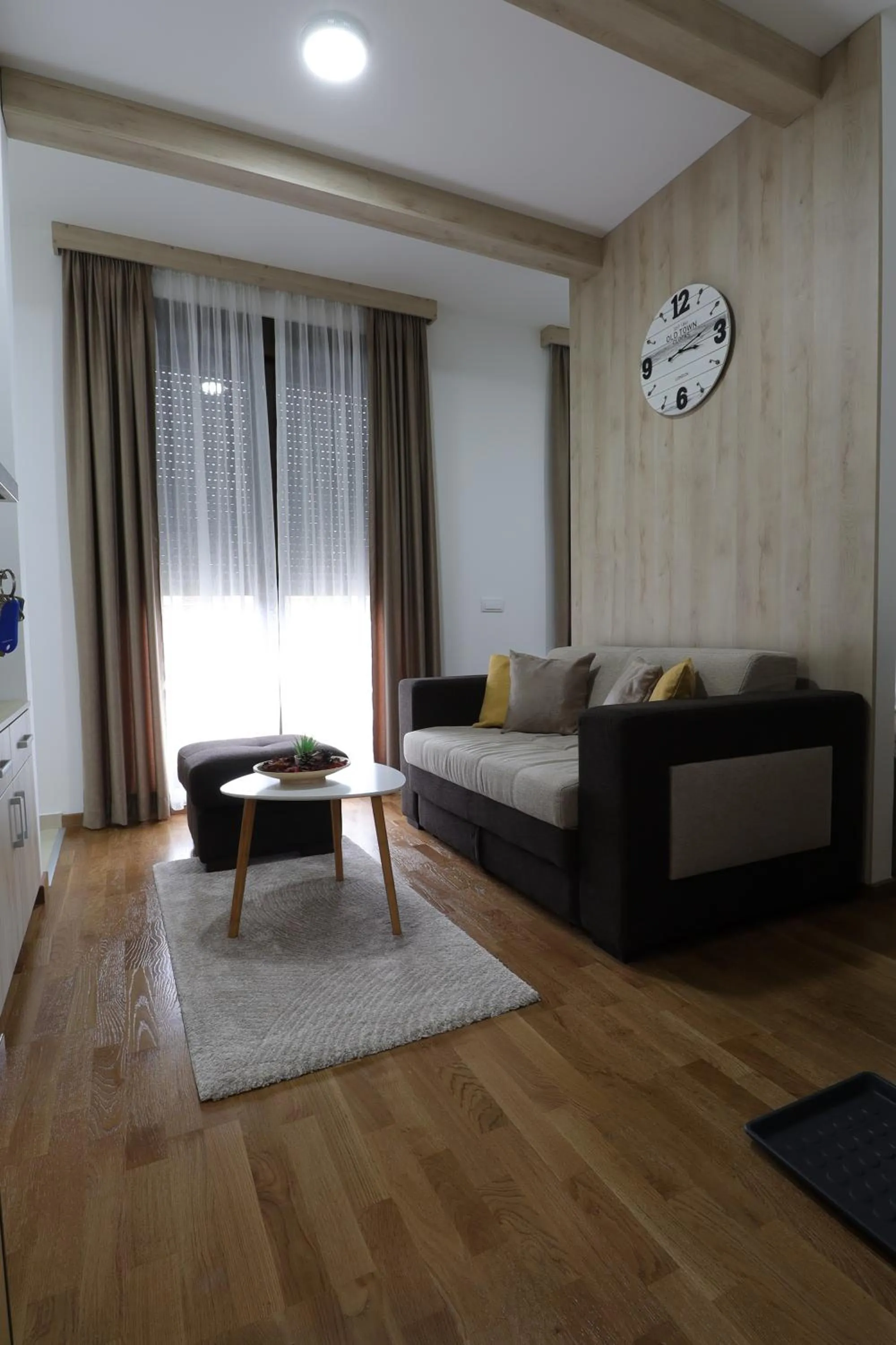 Living room, Bed in All Seasons Residence