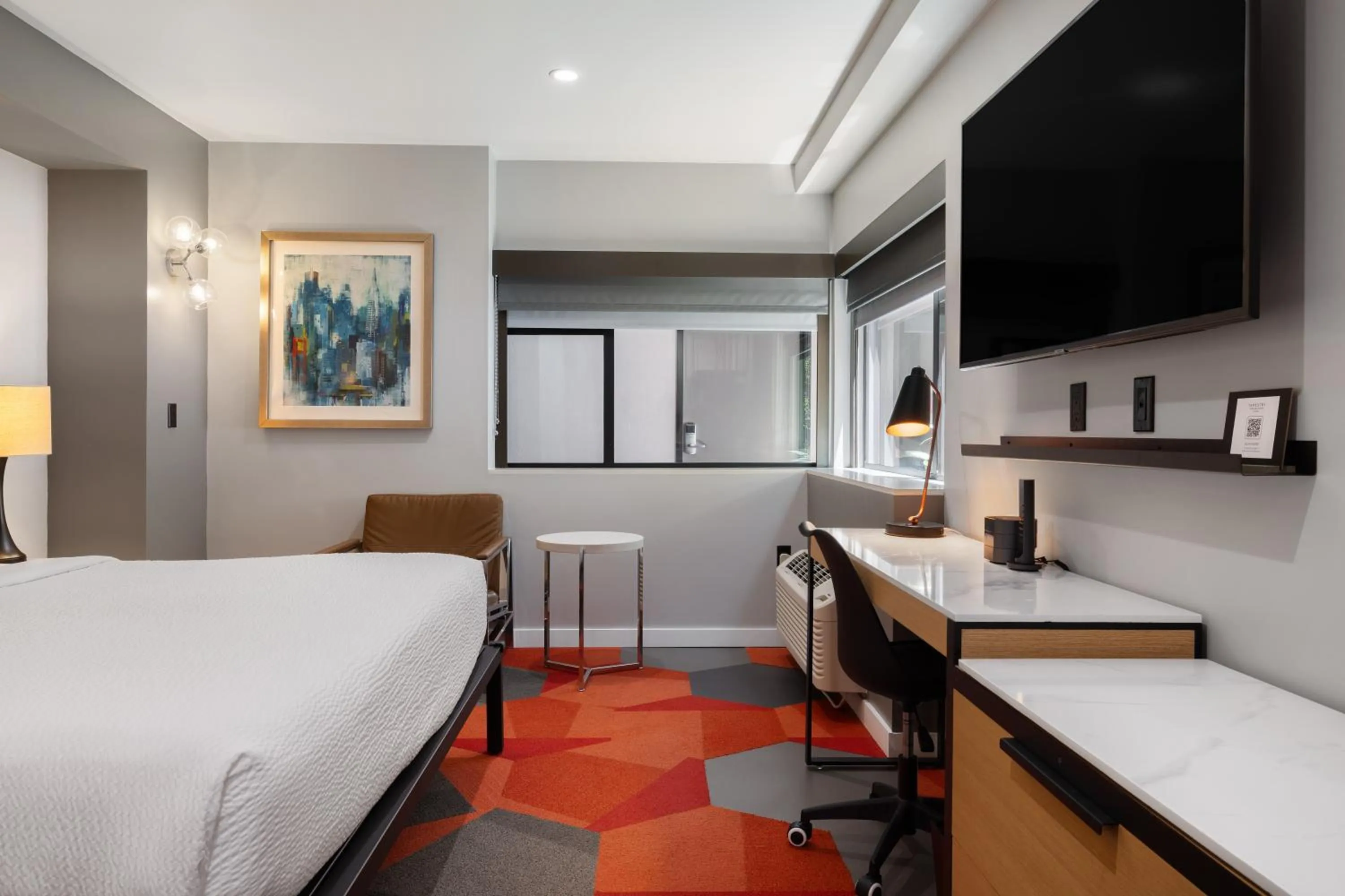 Bedroom, Bed in Infinity Hotel San Francisco, Tapestry Collection by Hilton