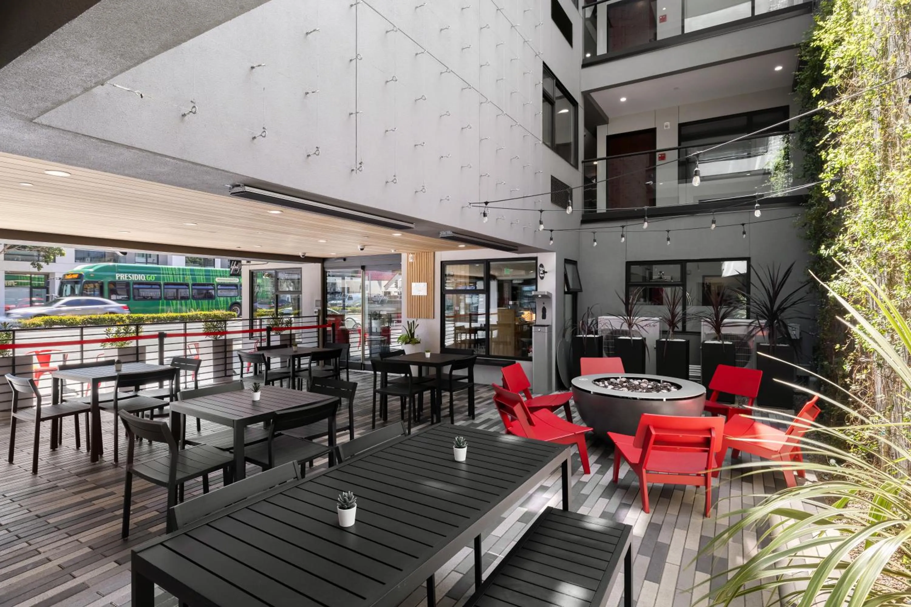 Inner courtyard view in Infinity Hotel San Francisco, Tapestry Collection by Hilton