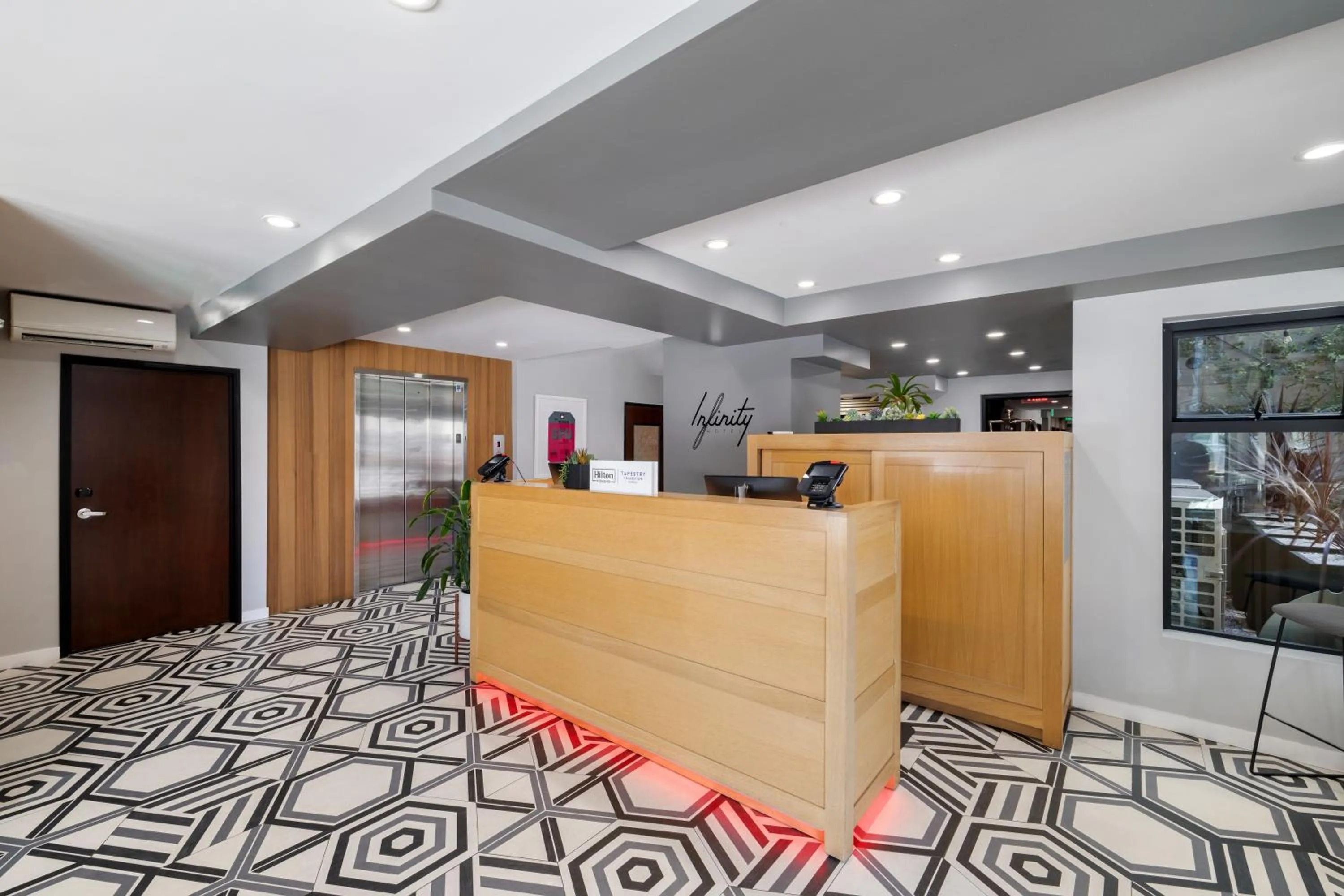 Lobby or reception in Infinity Hotel San Francisco, Tapestry Collection by Hilton