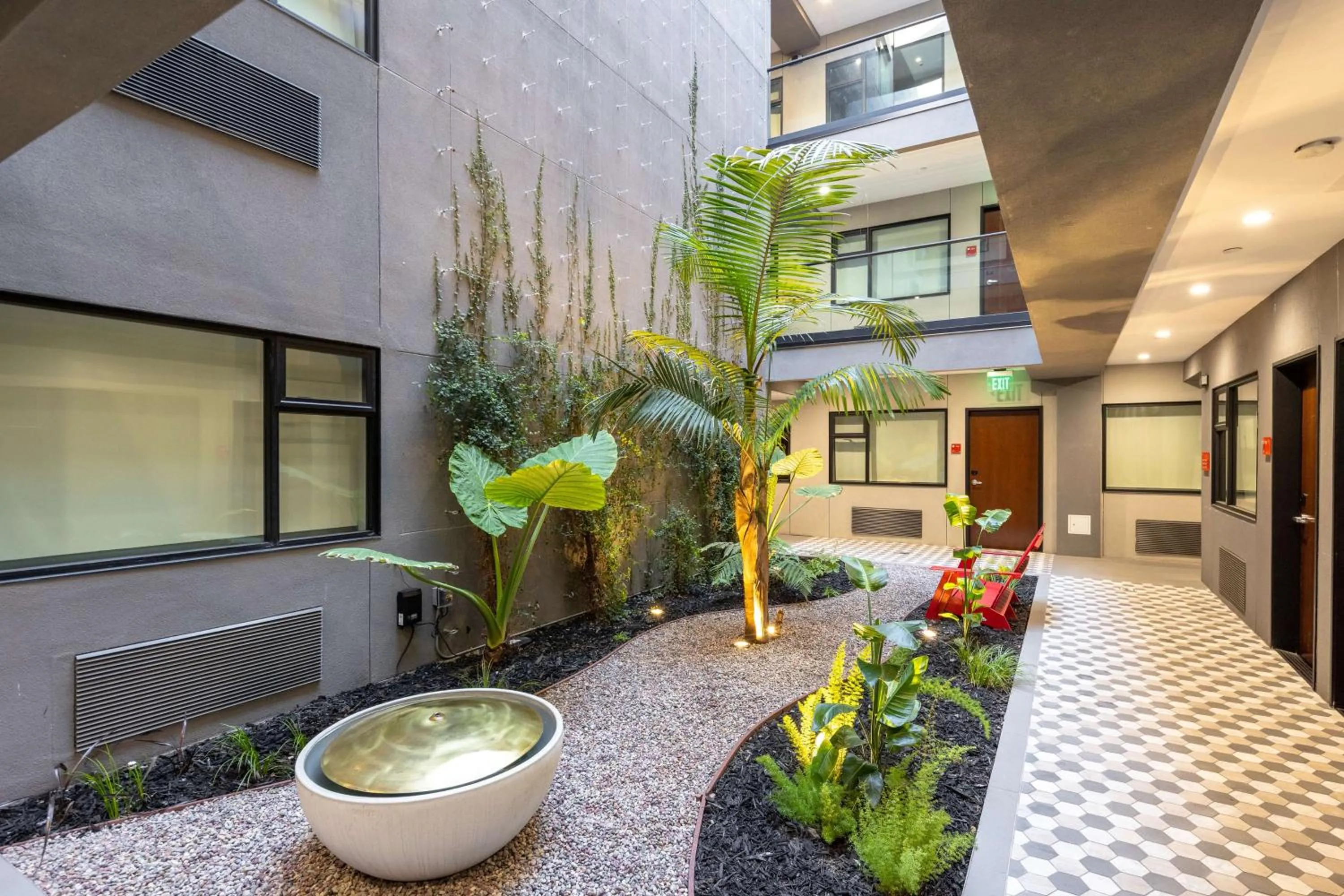 Garden in Infinity Hotel San Francisco, Tapestry Collection by Hilton