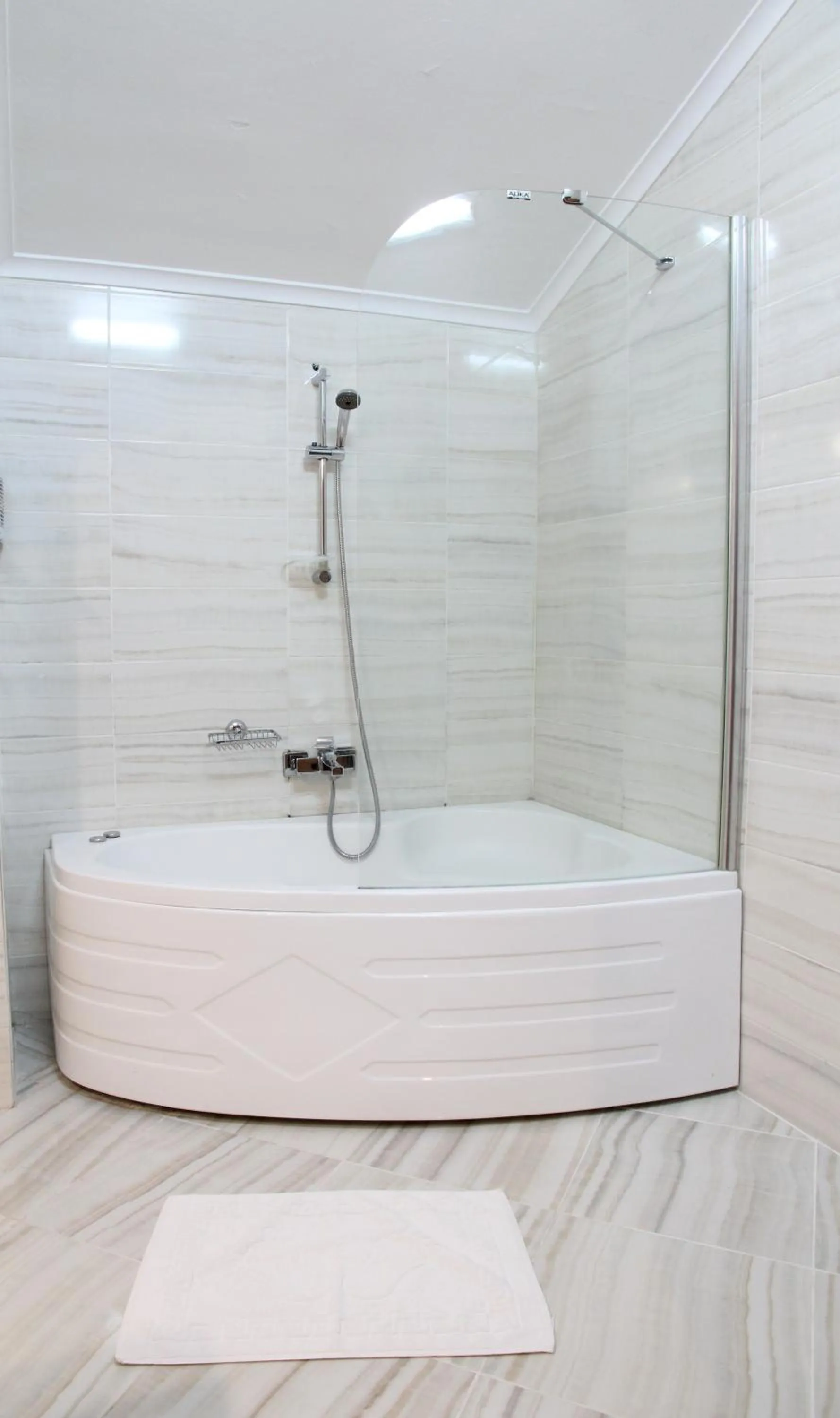 Bathroom in Kilpa Hotel