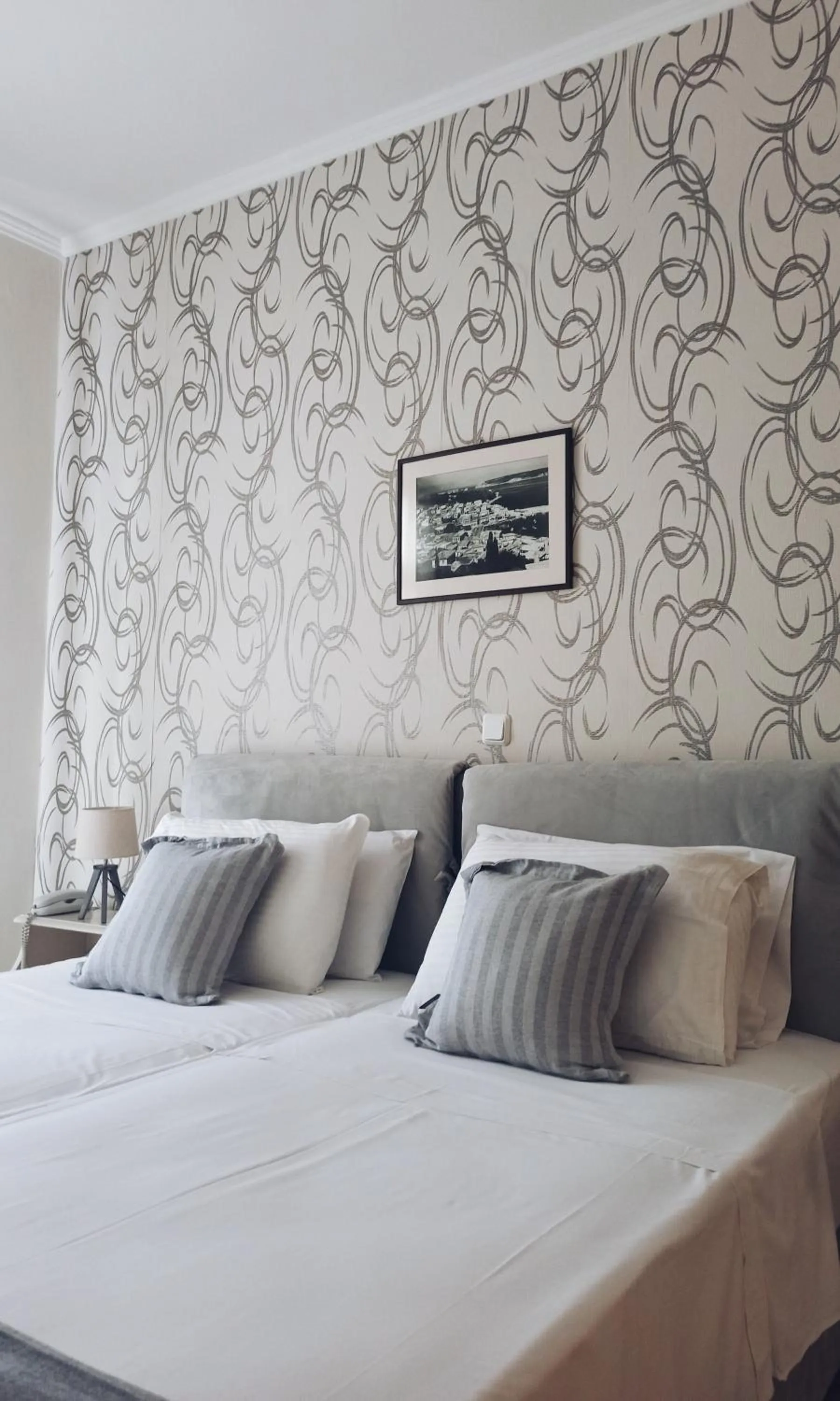 Photo of the whole room, Bed in To Kastro