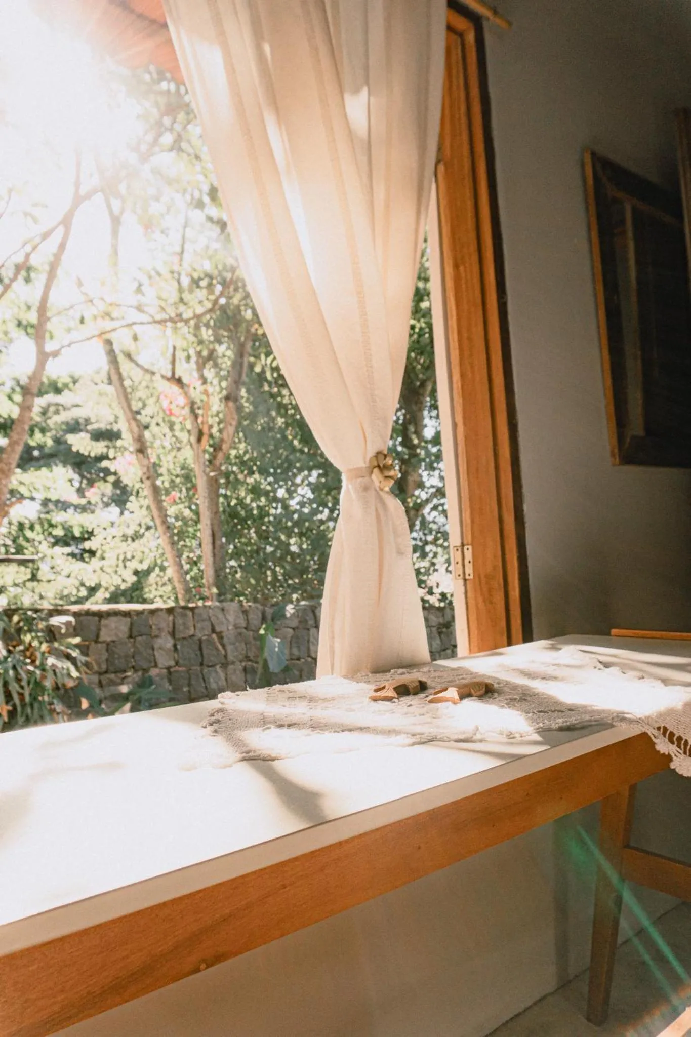 View (from property/room), Bed in Casa no Sul de Ilhabela