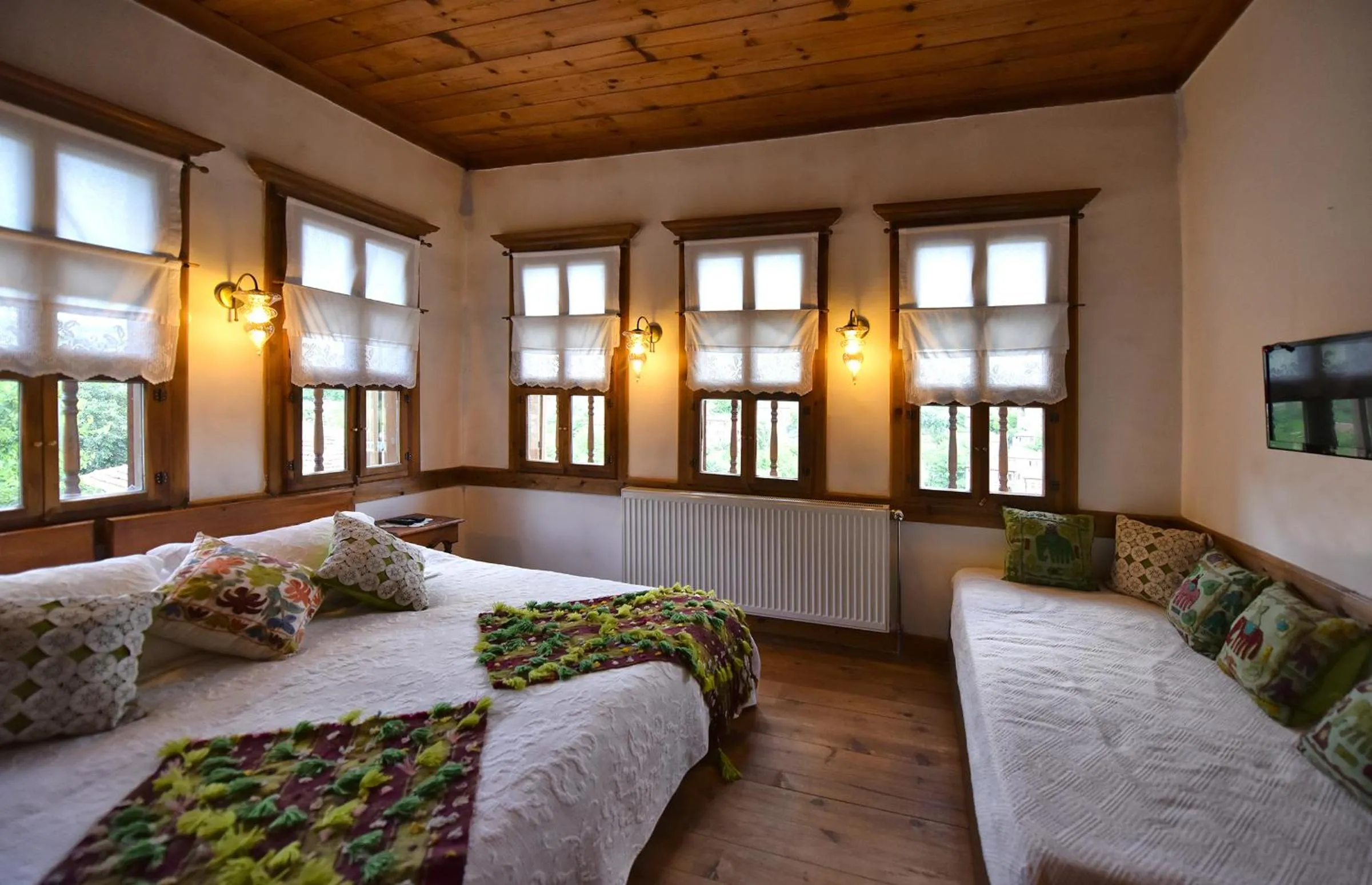 Day, Bed in Dadibra Konak Hotel