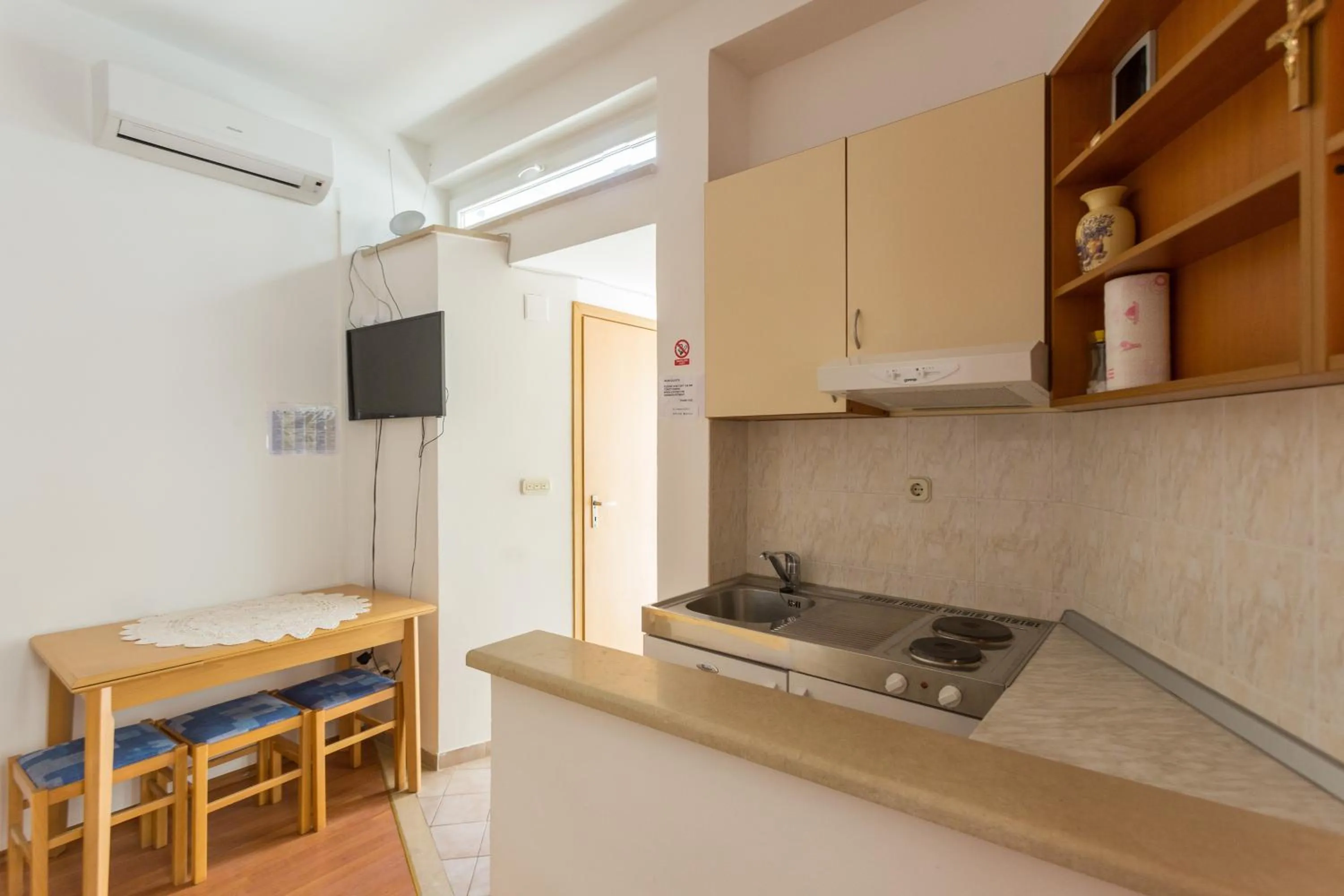 Kitchen or kitchenette in Guest House Luce