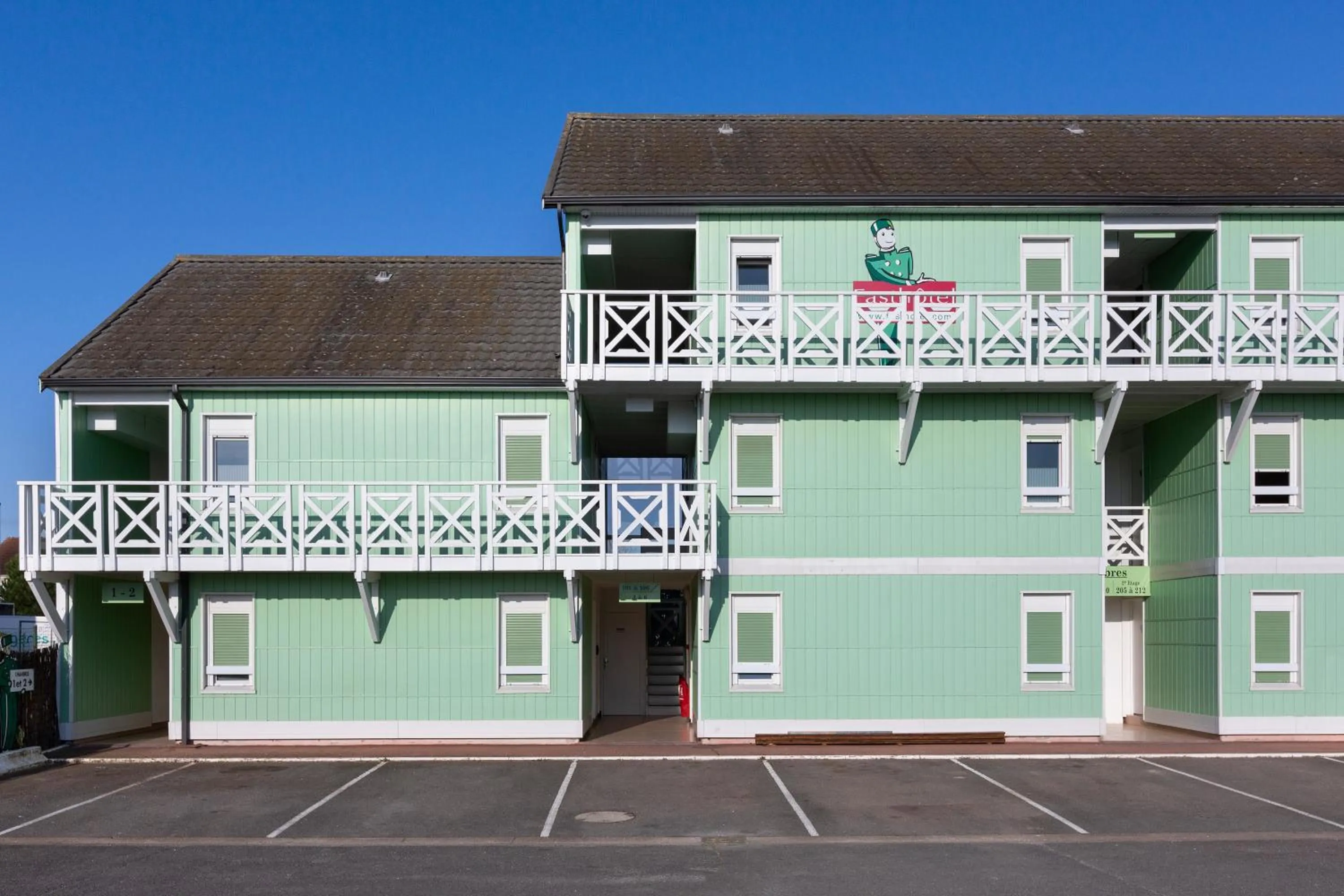 Property building in Fasthotel Orleans Zénith