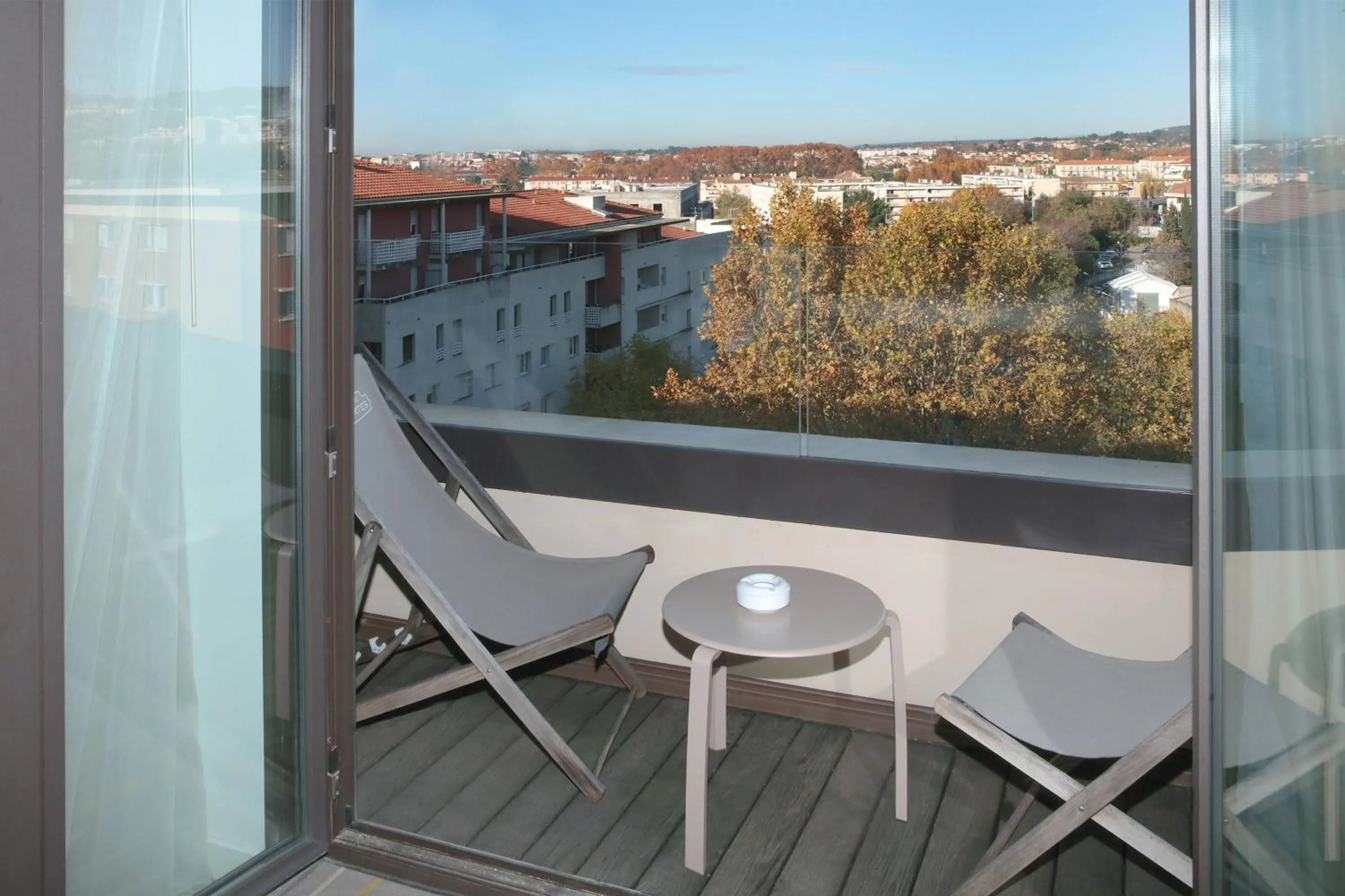 Photo of the whole room in Renaissance Aix-en-Provence Hotel