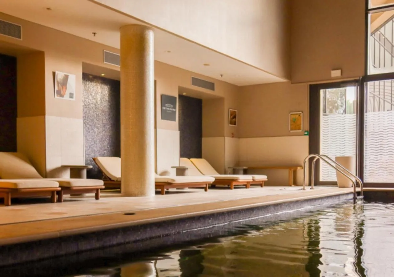 Spa and wellness centre/facilities in Renaissance Aix-en-Provence Hotel