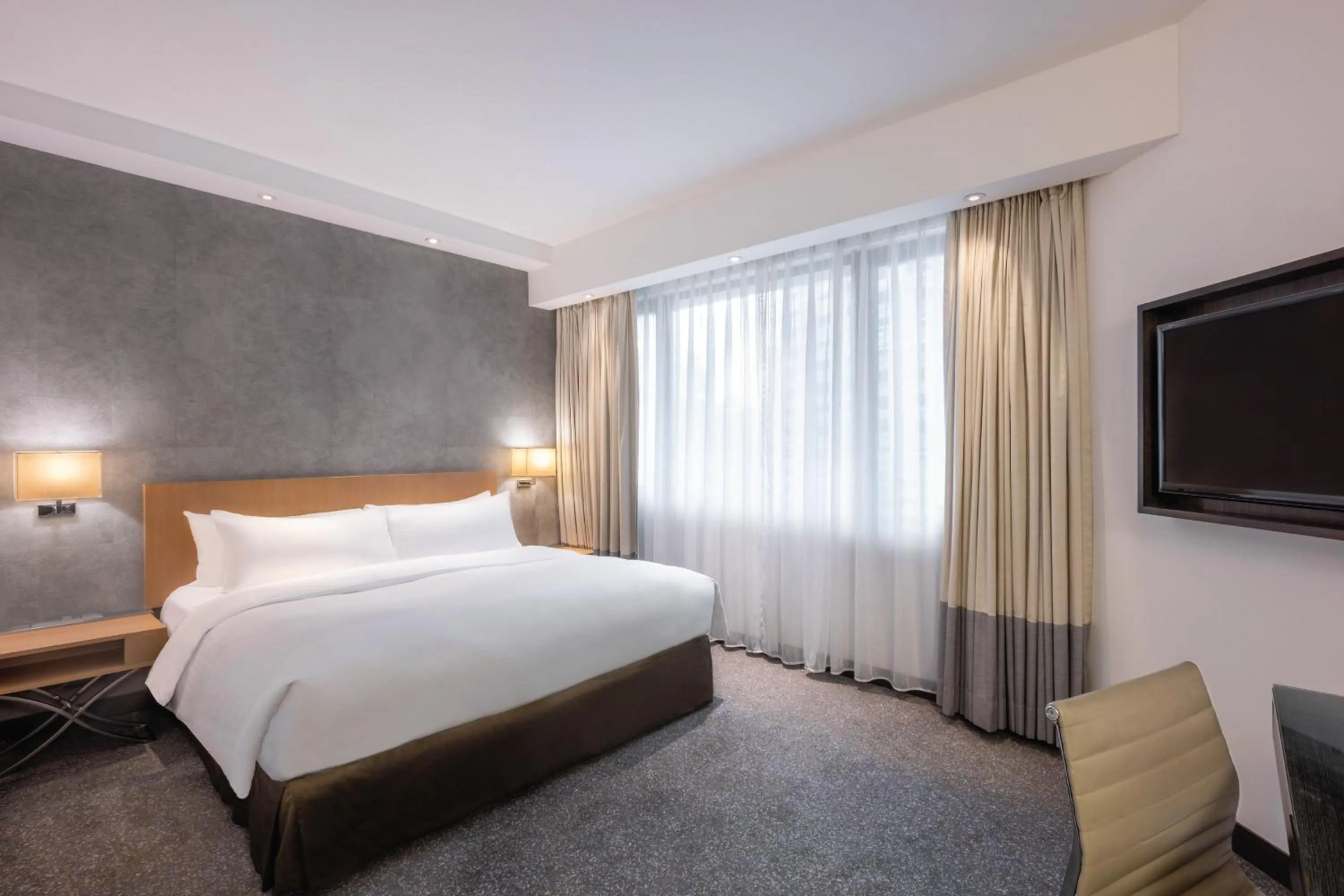 Bedroom, Bed in Gateway Hotel, Marco Polo