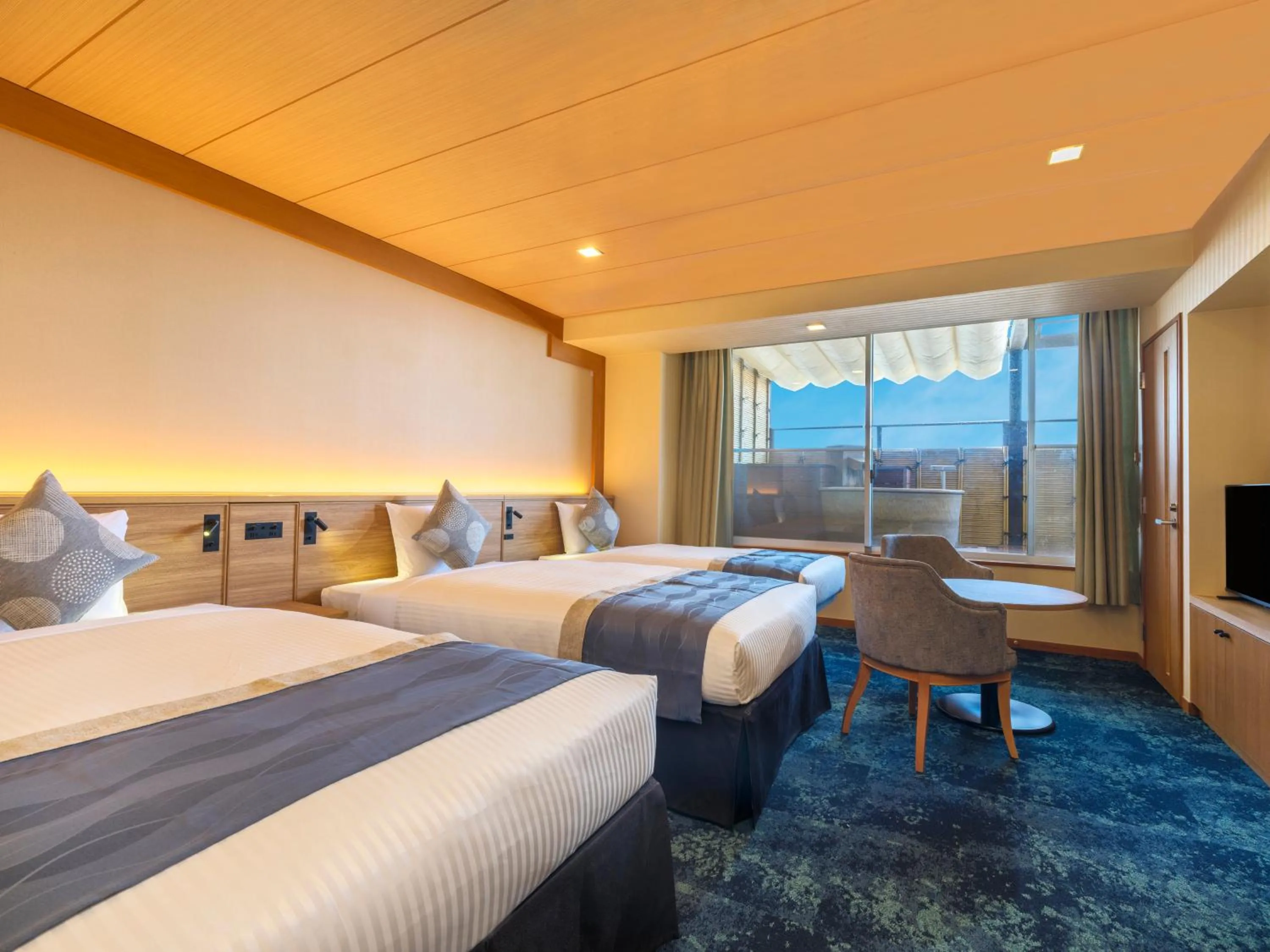 Photo of the whole room, Bed in KAMENOI HOTEL Oarai