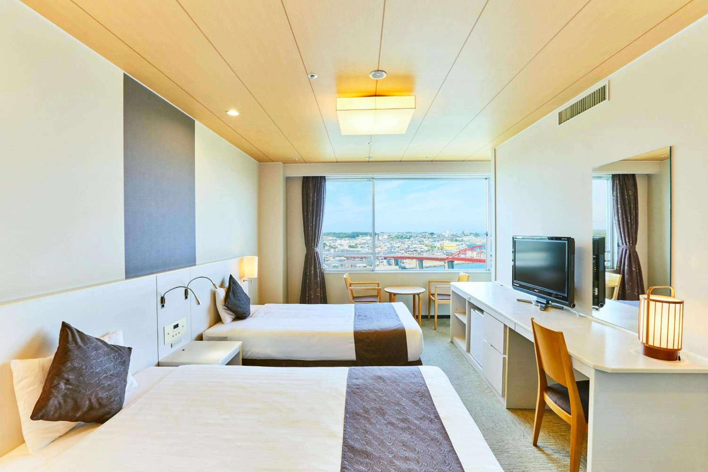 Photo of the whole room, Bed in KAMENOI HOTEL Oarai