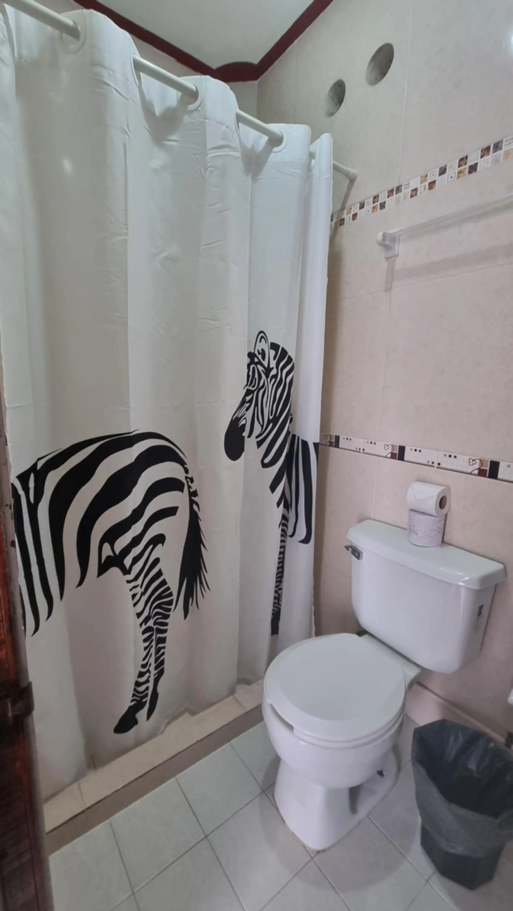 Bathroom in A una calle del ado 5ta avenida