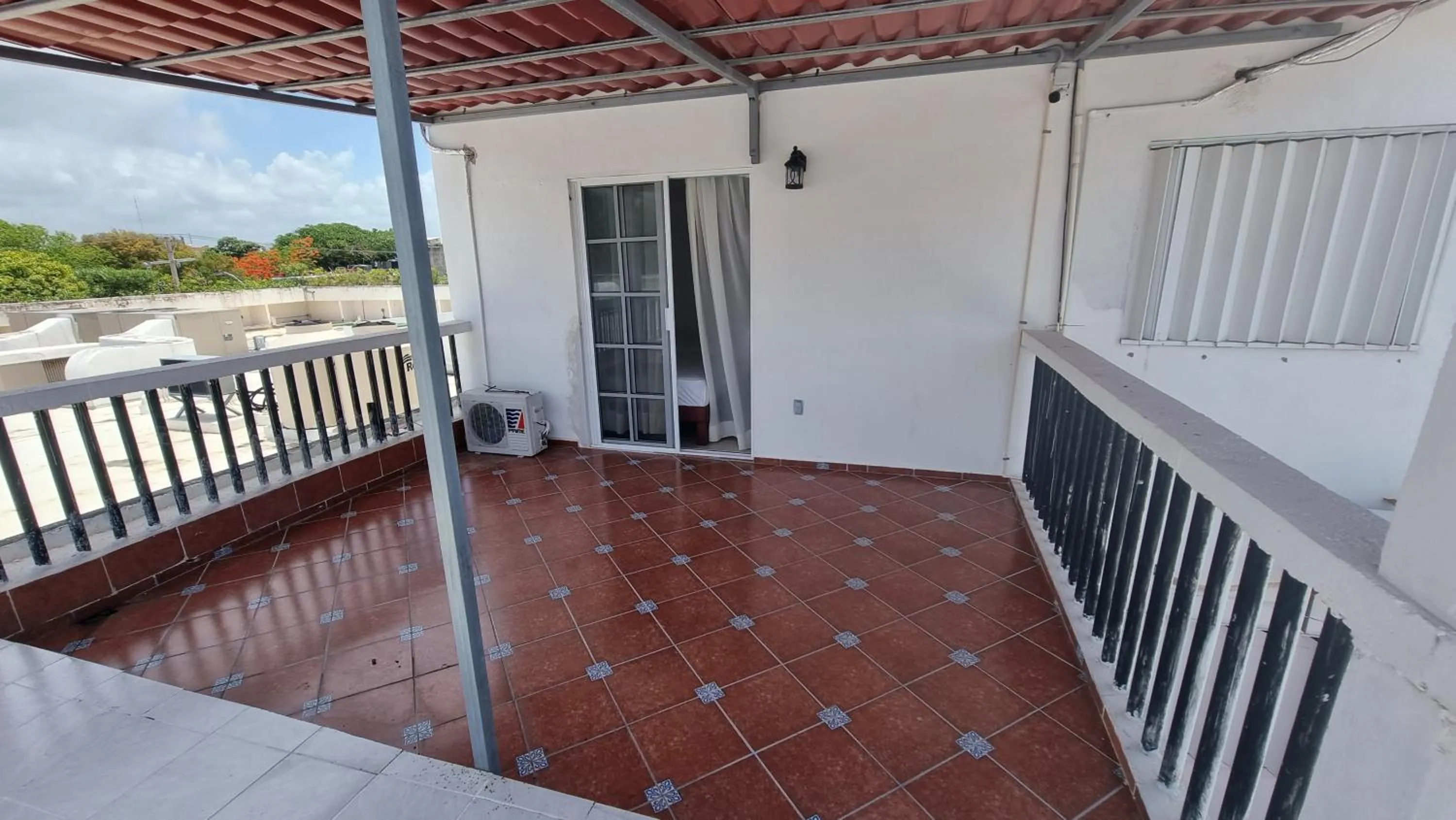 Balcony/Terrace in A una calle del ado 5ta avenida