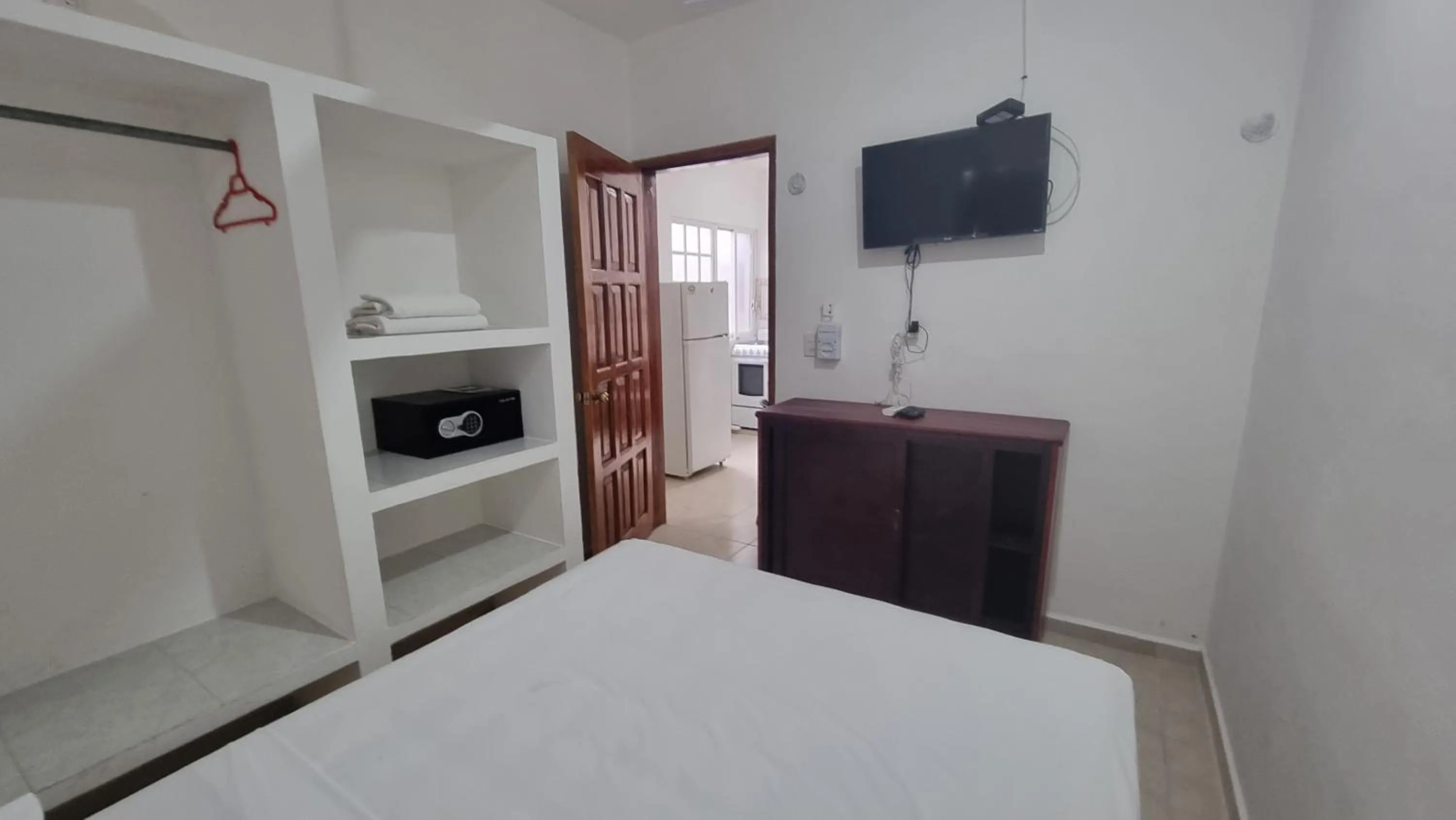 Bedroom, Bed in A una calle del ado 5ta avenida