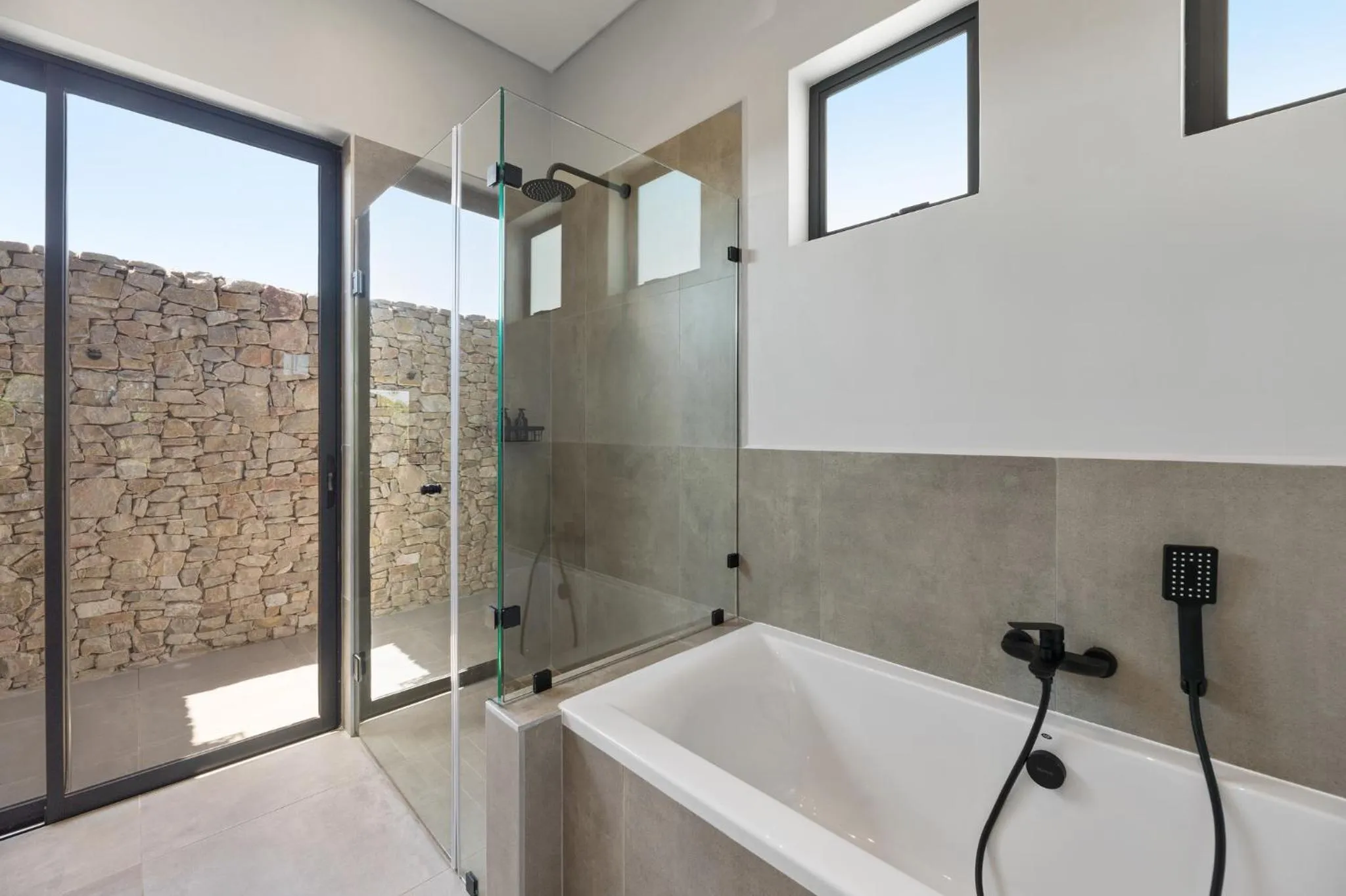 Shower in Hotel Olivewood