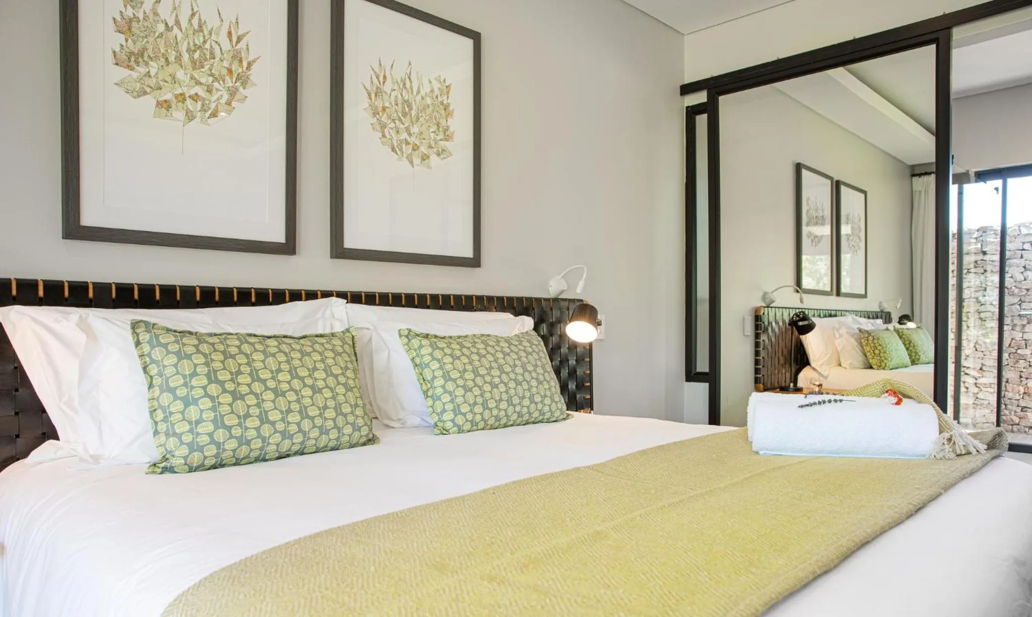 Bed in Hotel Olivewood