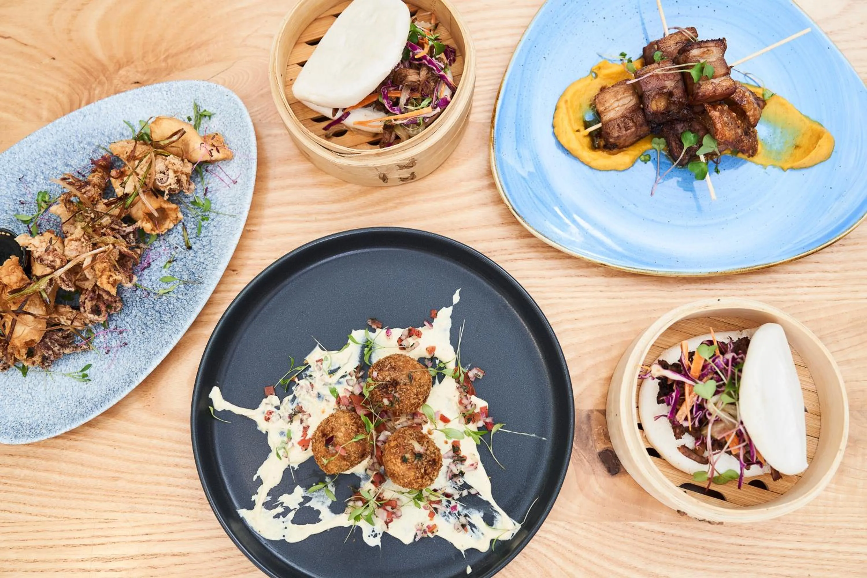 Restaurant/places to eat in Hotel Olivewood