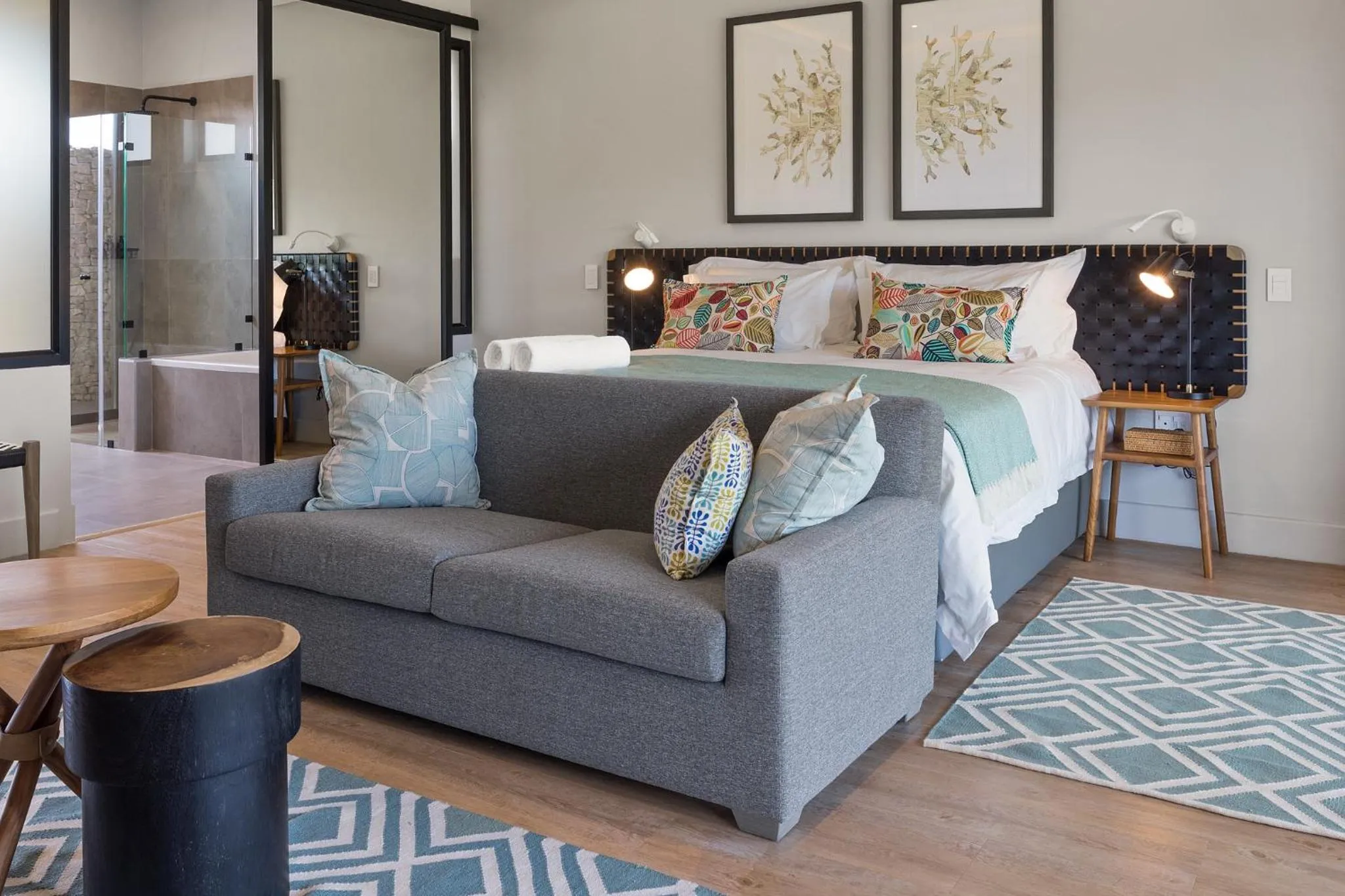 Shower in Hotel Olivewood