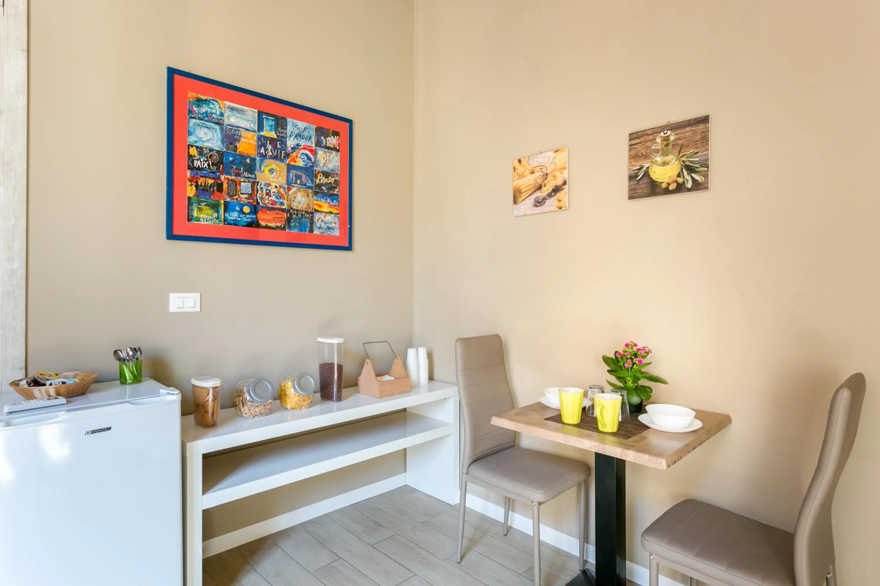 Coffee/tea facilities in AmoRoma Suite