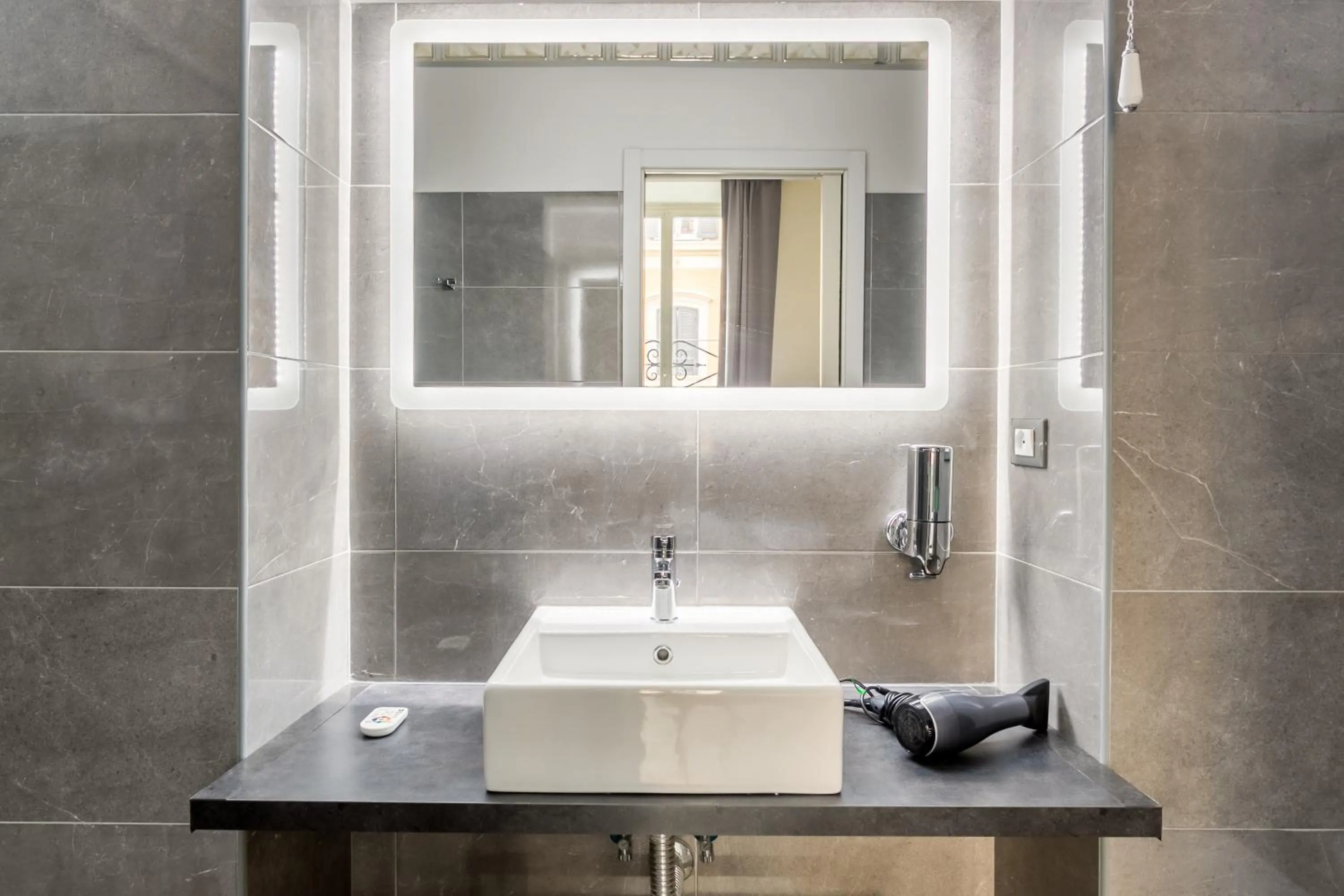 Bathroom in AmoRoma Suite