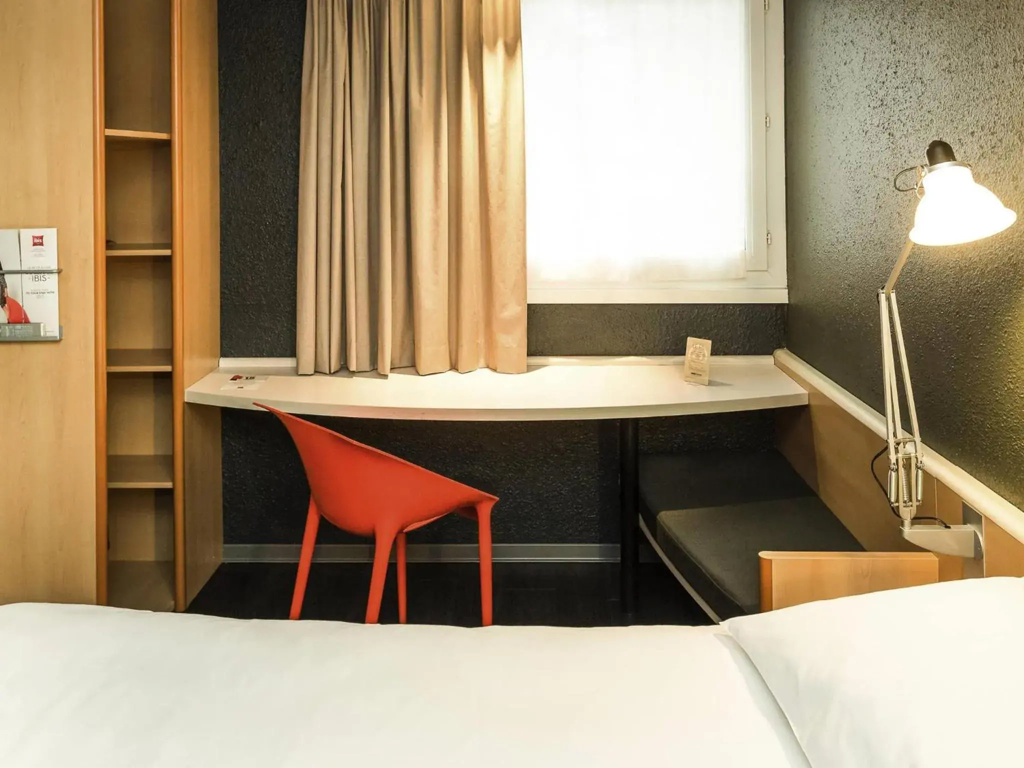 Standard Double Room - single occupancy in ibis Lorient Centre Hôtelier Standard Double Room - single occupancy in ibis Lorient Centre Hôtelier