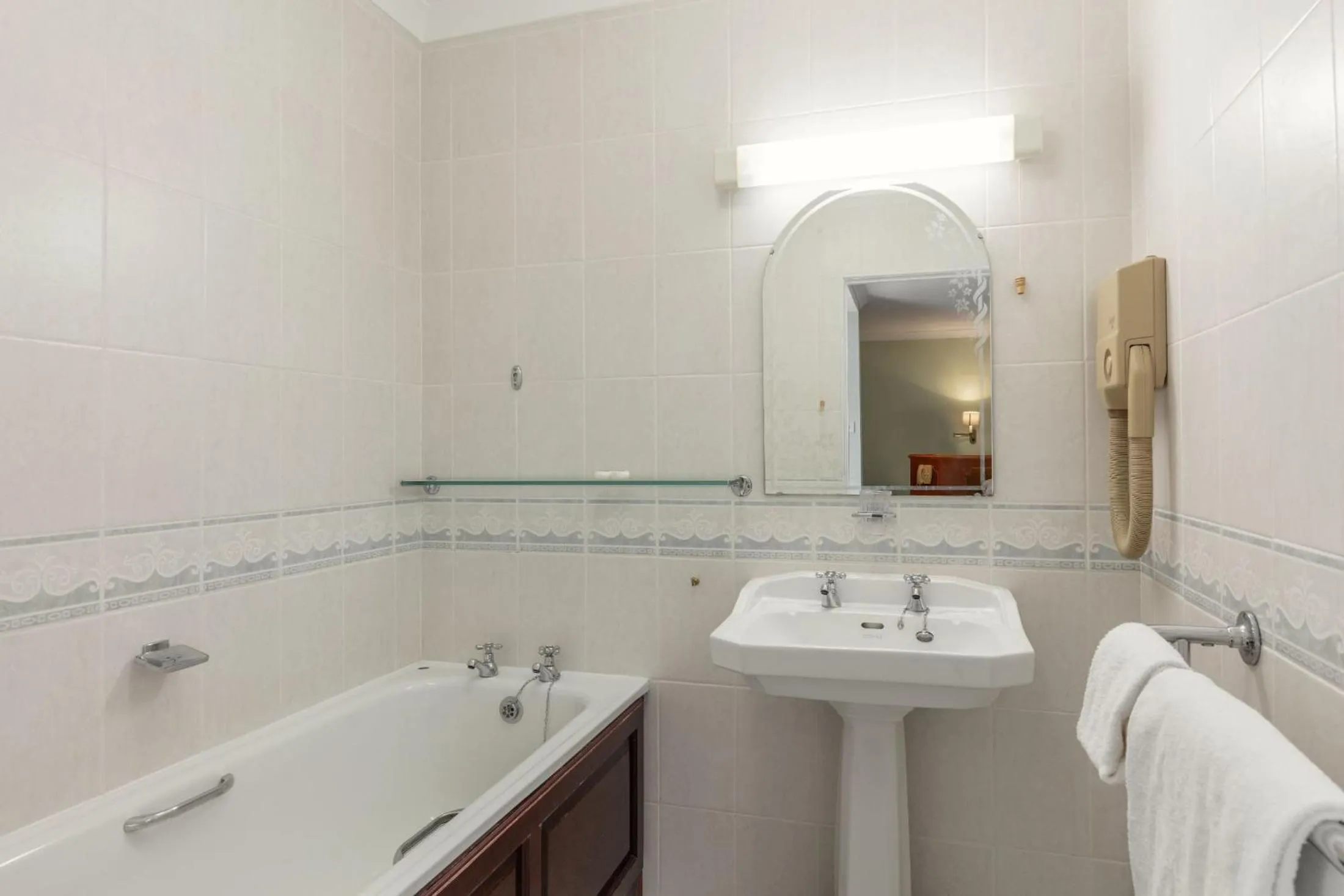 Bathroom in Cally Palace Hotel & Golf Course