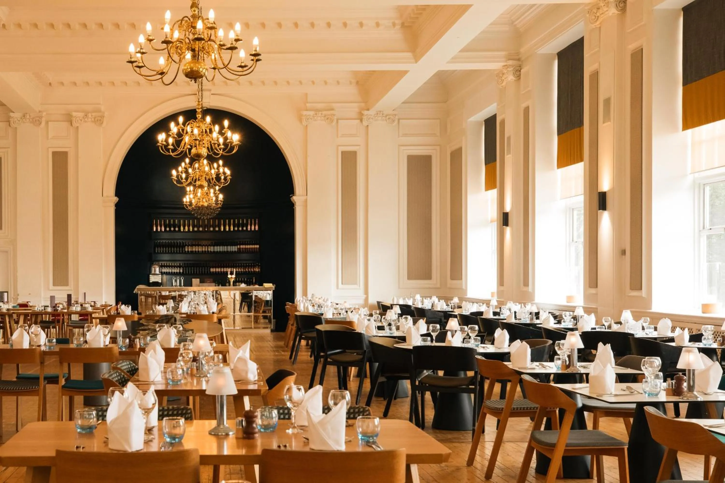 Restaurant/places to eat in Peebles Hydro