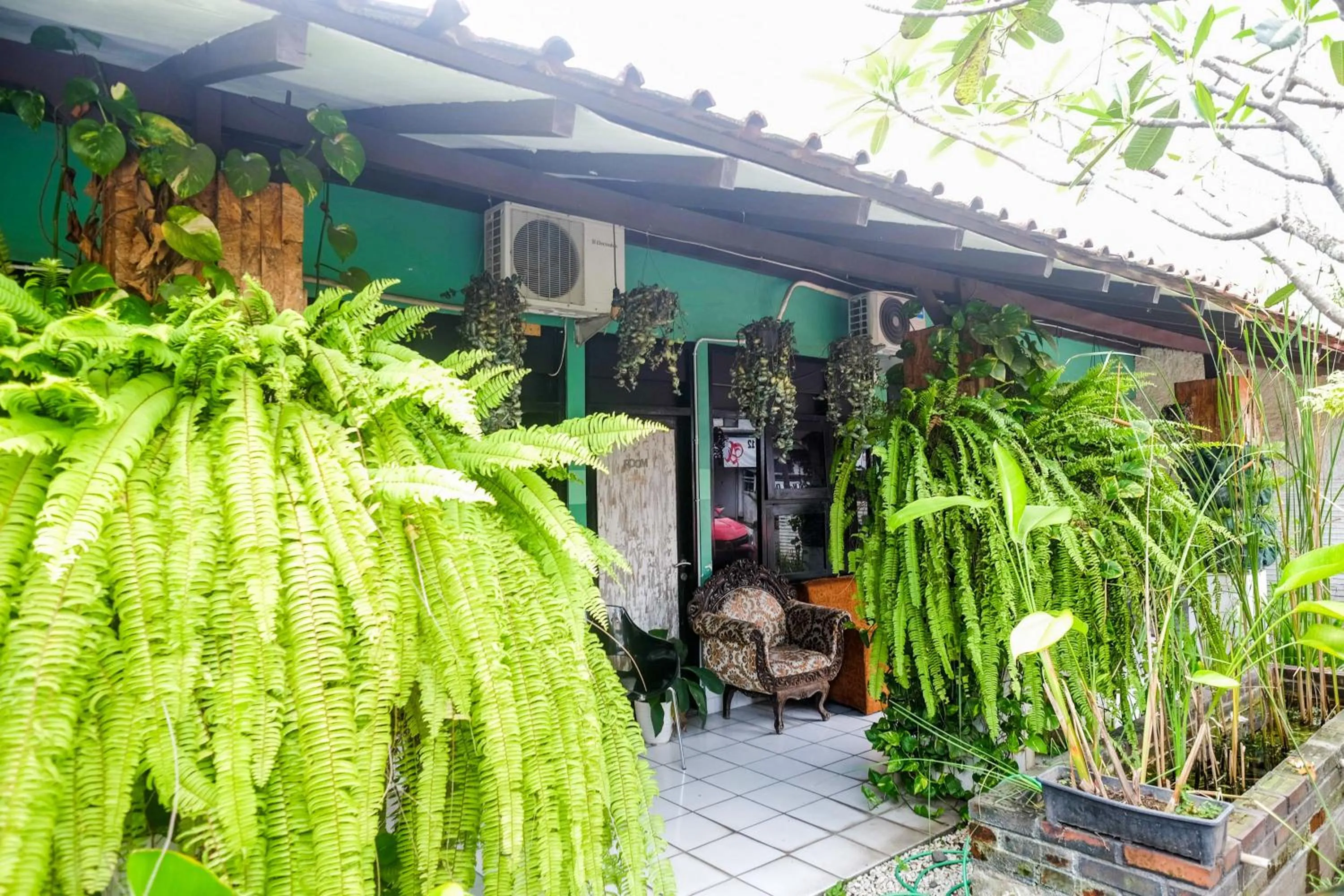 Property building in RedDoorz near Lotte Mart Maguwoharjo Yogyakarta