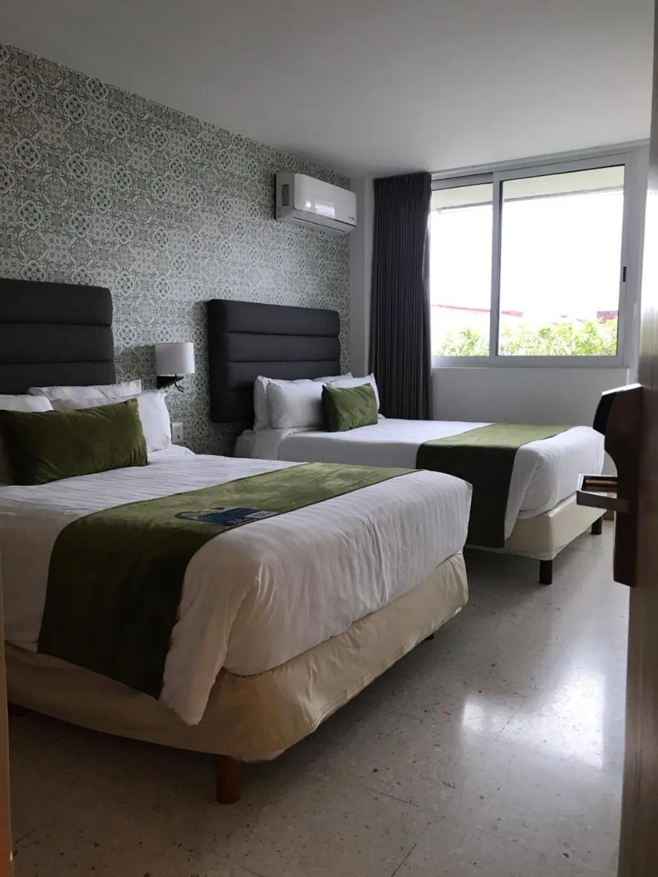 Bed in Hotel Ros Gaud