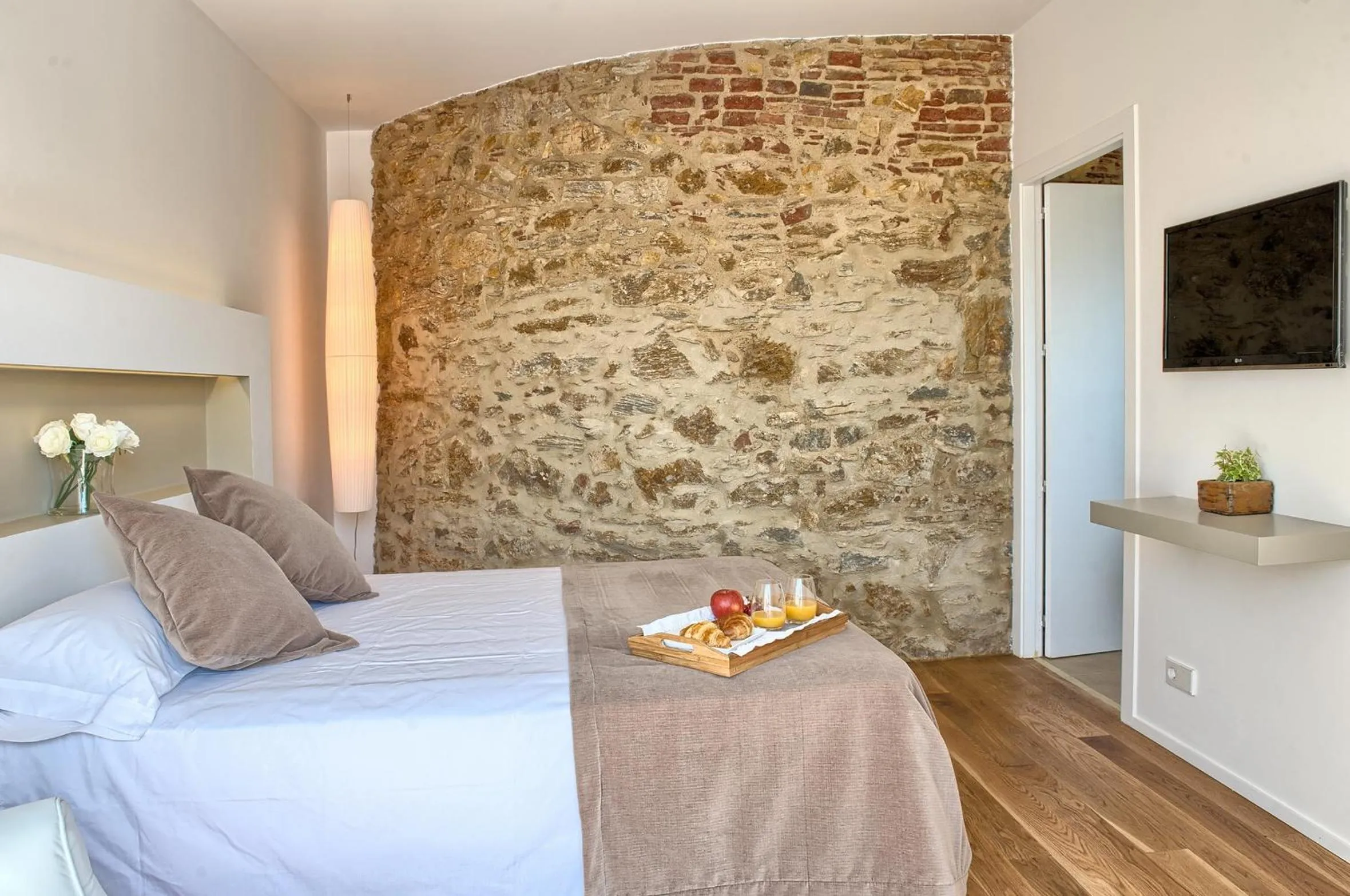 Bedroom, Bed in Hostalet de Begur - Adults Only