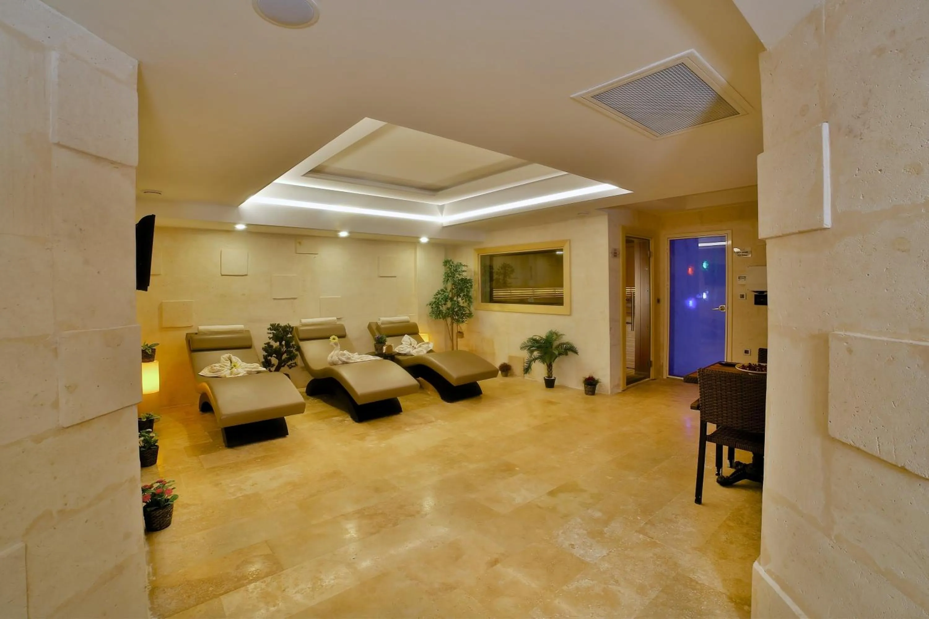 Spa and wellness centre/facilities in SORRISO HOTEL DUE